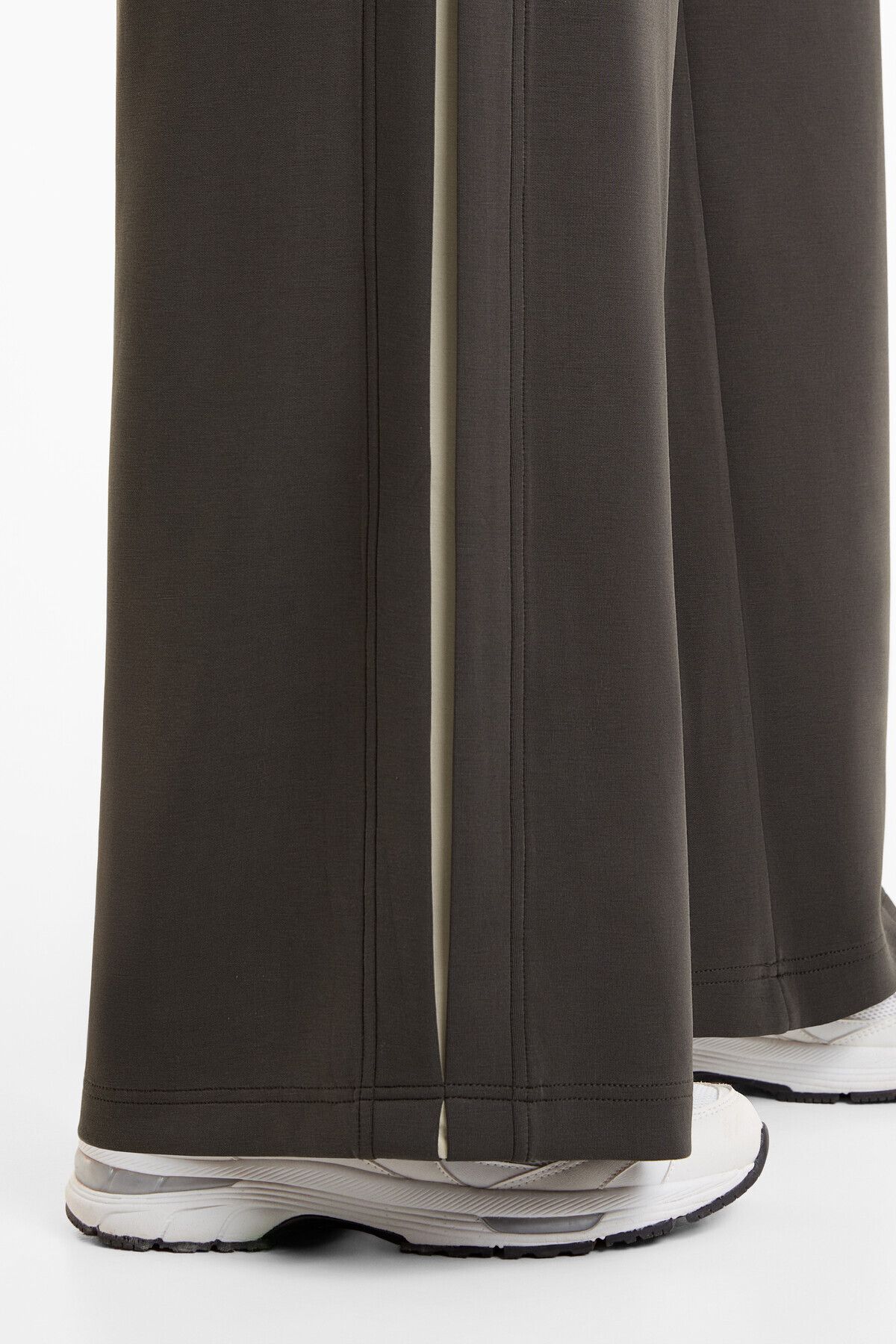 Oysho-Soft Touch trousers with modal and contrast side pleat 5