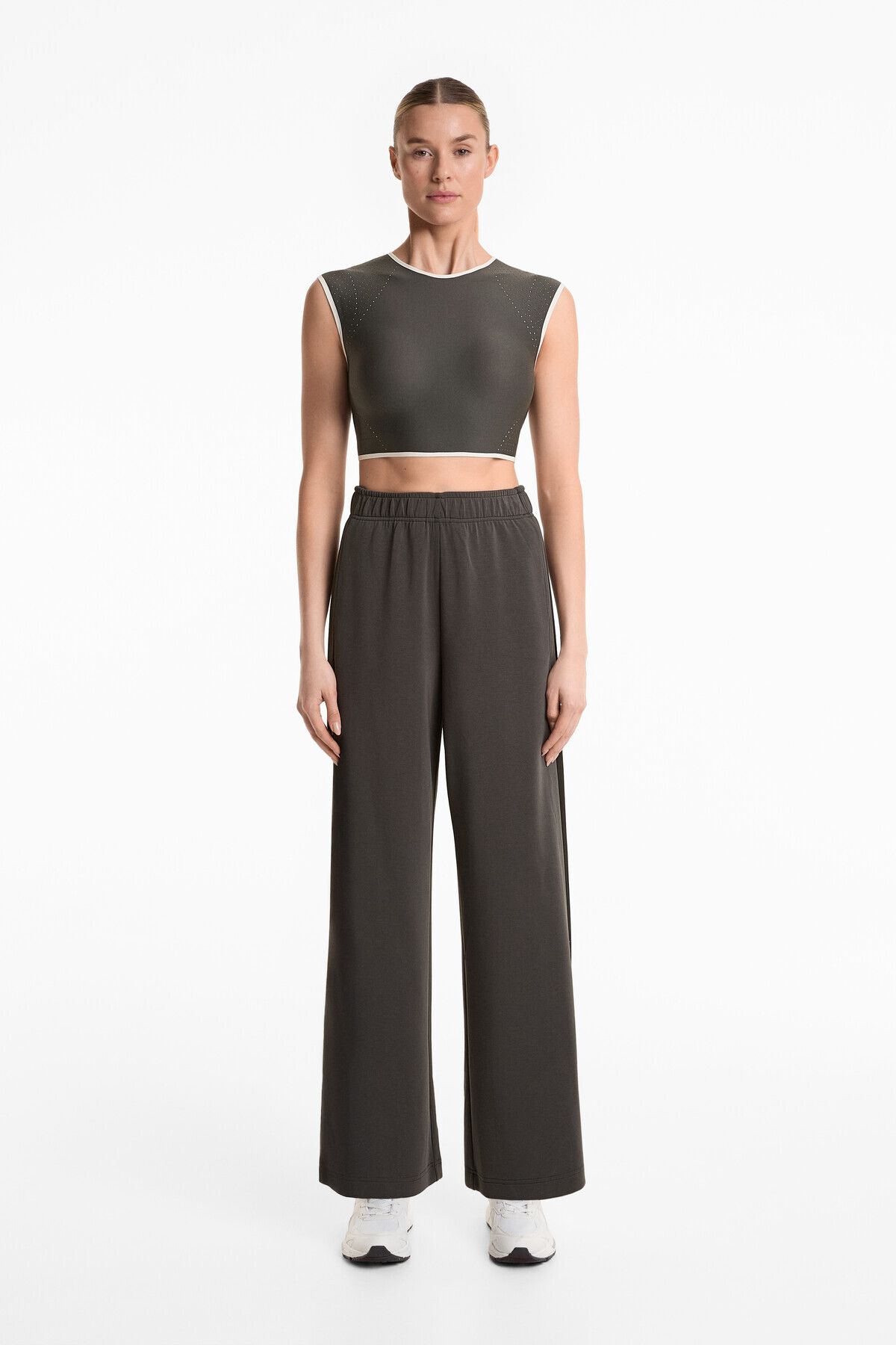 Oysho-Soft Touch trousers with modal and contrast side pleat 4