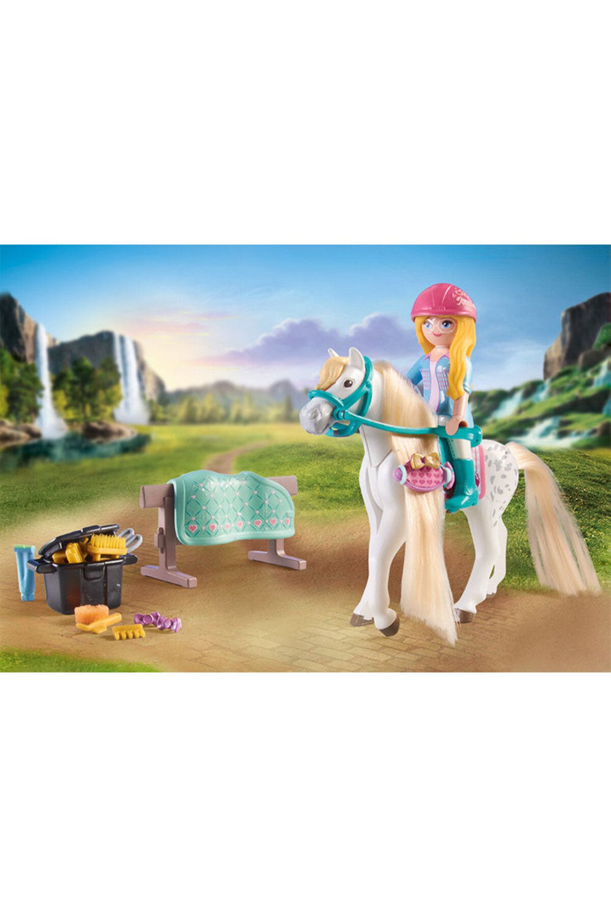 Playmobil-- Laundry with Isabella and the Lioness Horse 4