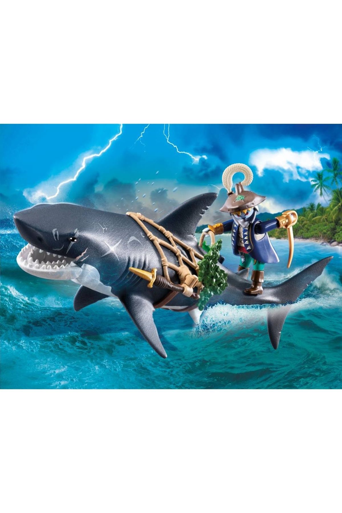 Playmobil-- Giant shark with Playmobil pirate 4
