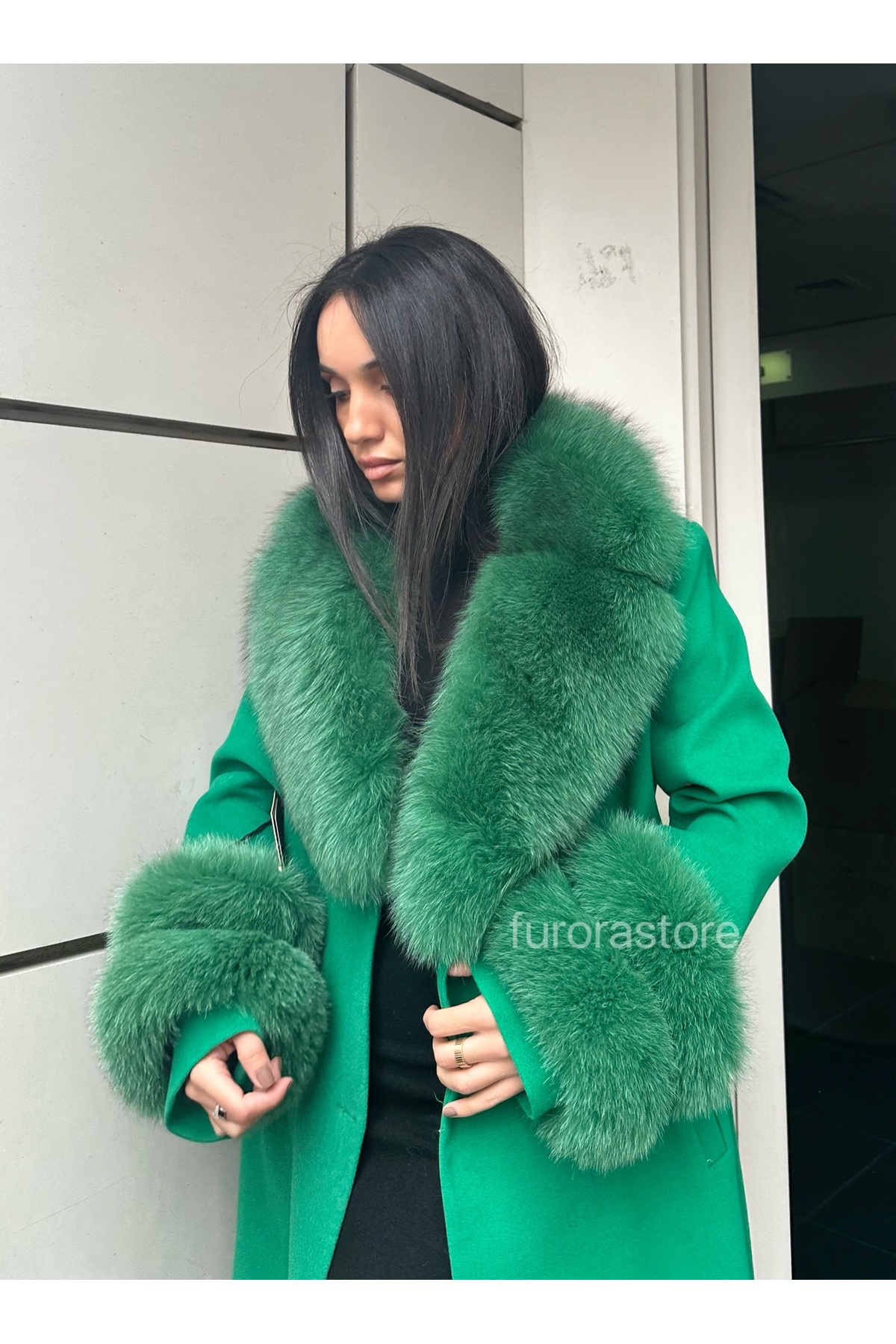 Furora Store Kaşmir Kadın Palto- Kürklü Kaşmir Ceket- Uzun kadın Kürklü Ceket görsel 3