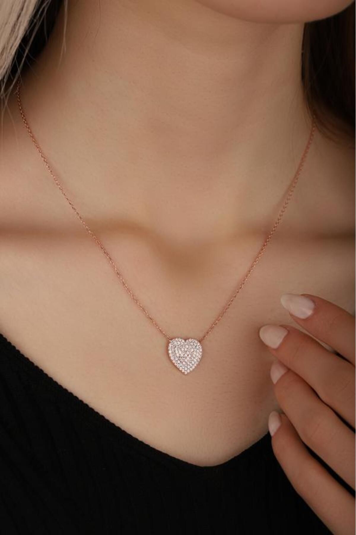 Mistik Silver Beyaz Taşlı Kalp Gümüş Kolye
