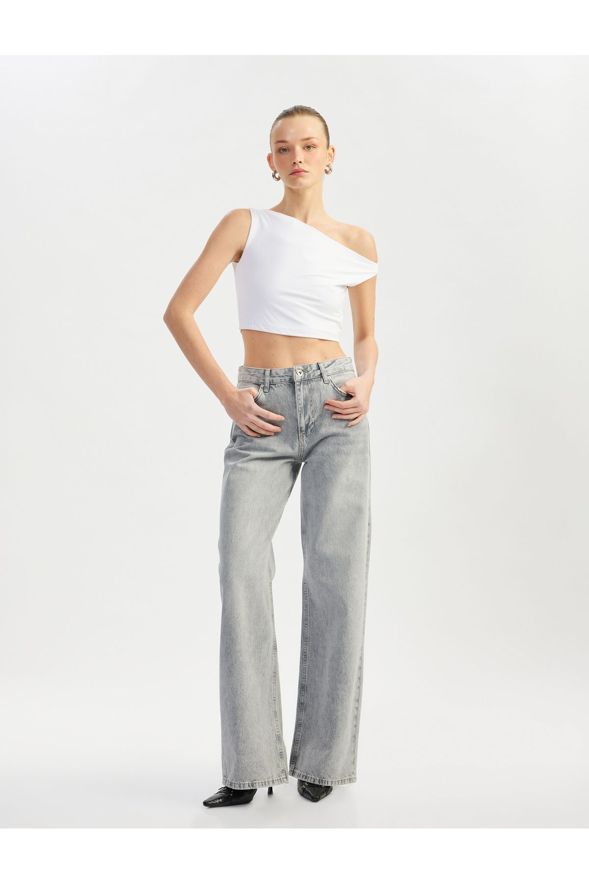 Koton Yeni Sezon Yıkamalı Geniş Paça Rahat Kalıp Denim Pantolon - Wide Leg Jean