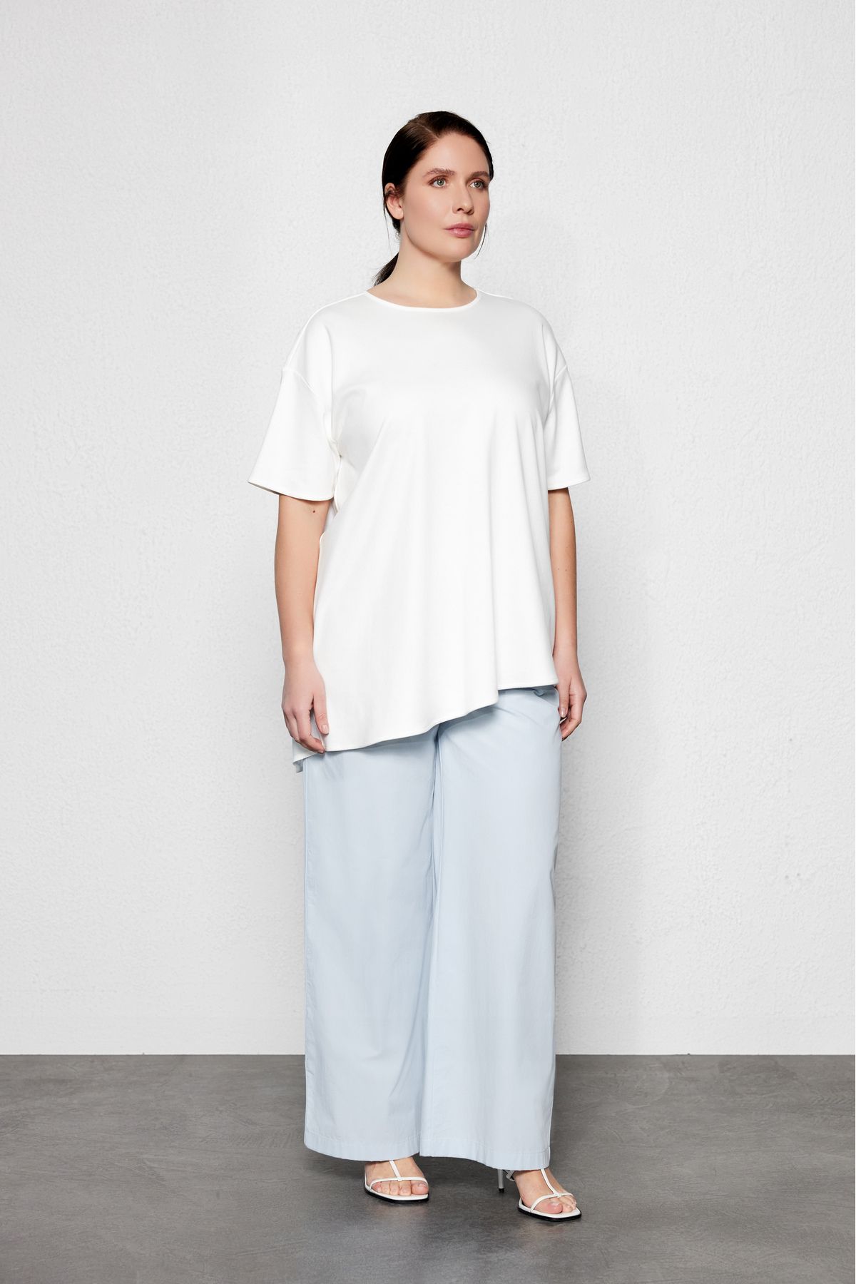 LUOKK-Avalon Large Size Short Sleeve Ecru Blouse 2