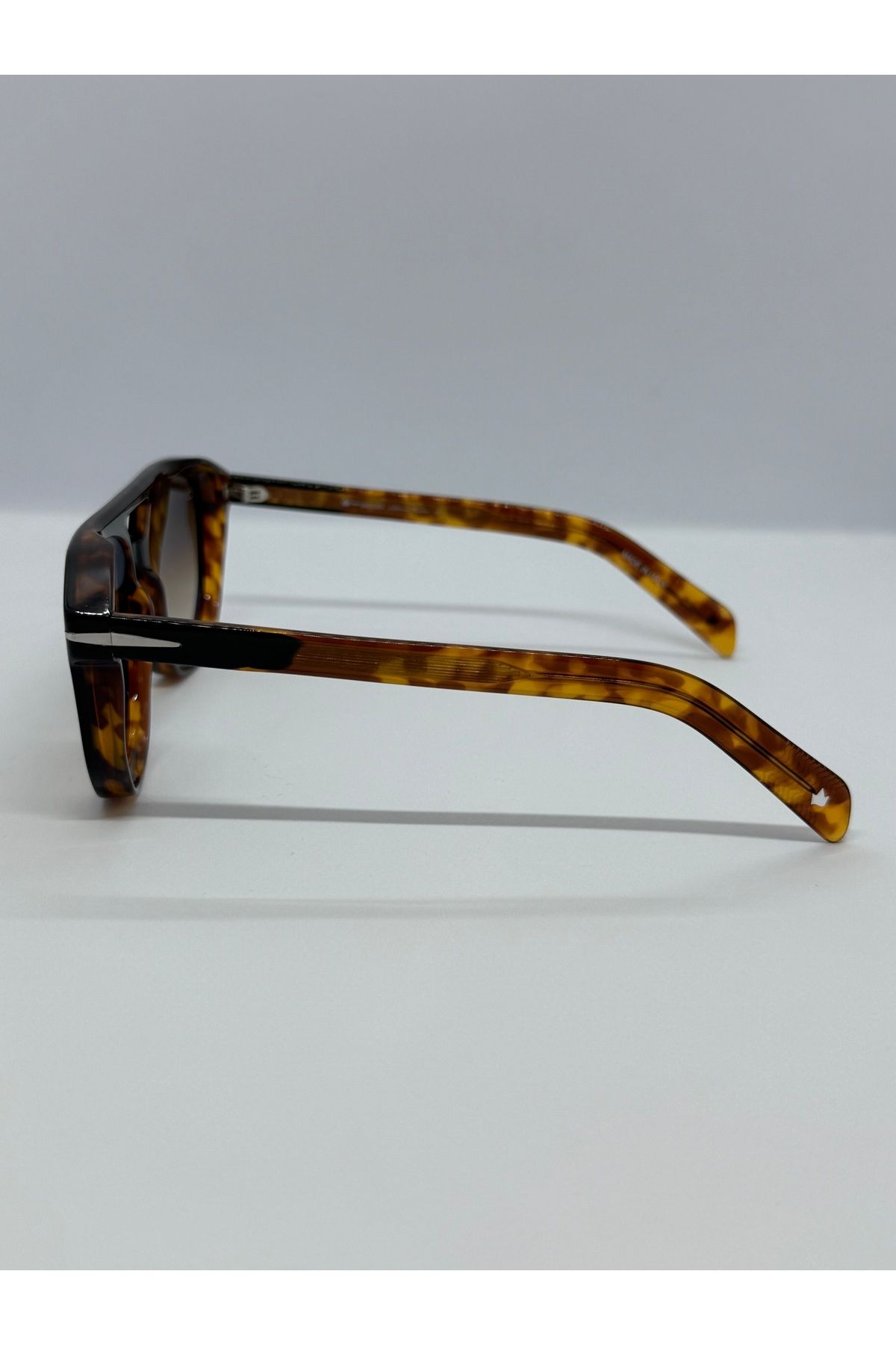 Brooks-Cbs2057 C2 Mineral Glass Men's Sunglasses 4