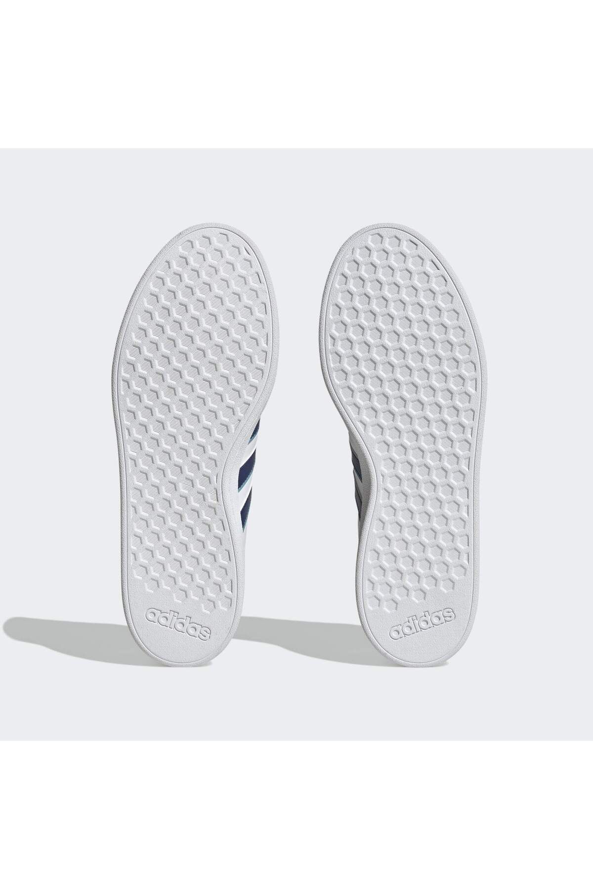 کفش دو و تمرین سفید مردانه زنانه های روزمره دادگاه سبک زندگی TD بزرگ adidas