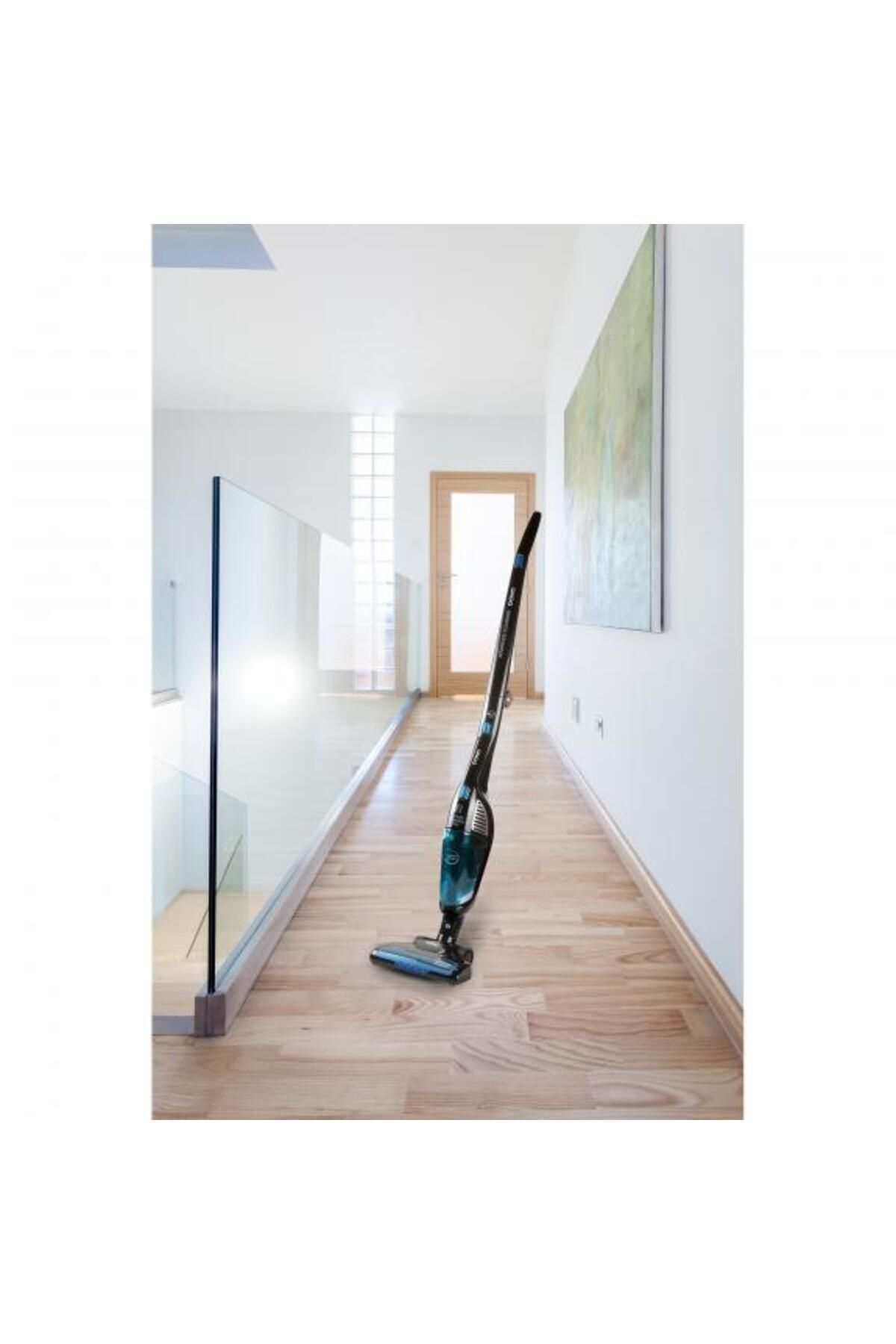 Domo-3-in-1 upright vacuum cleaner with integrated mop function and cordless use Domo DO228SV 3