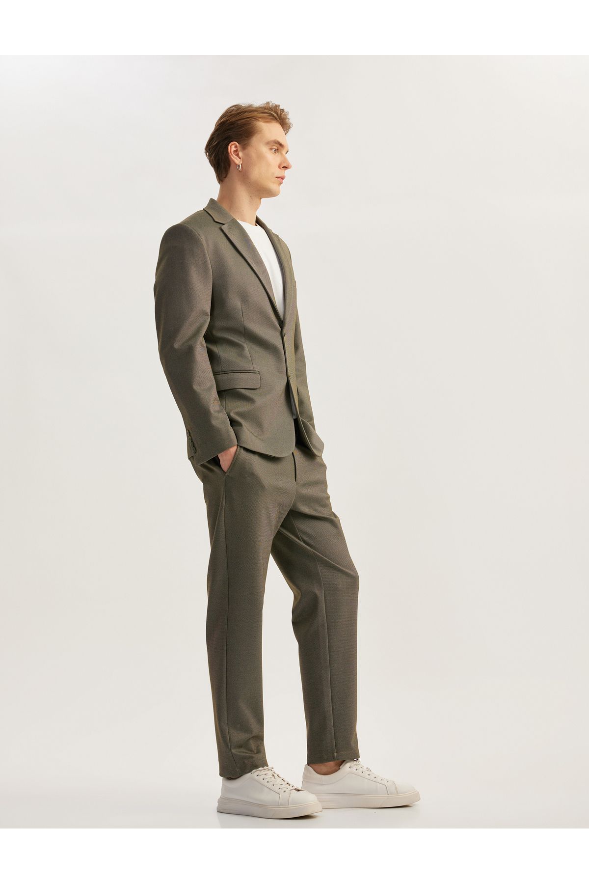 Koton Yeni Sezon Viskon Karışımlı Chino Cep Detaylı Tapered Fit Pantolon