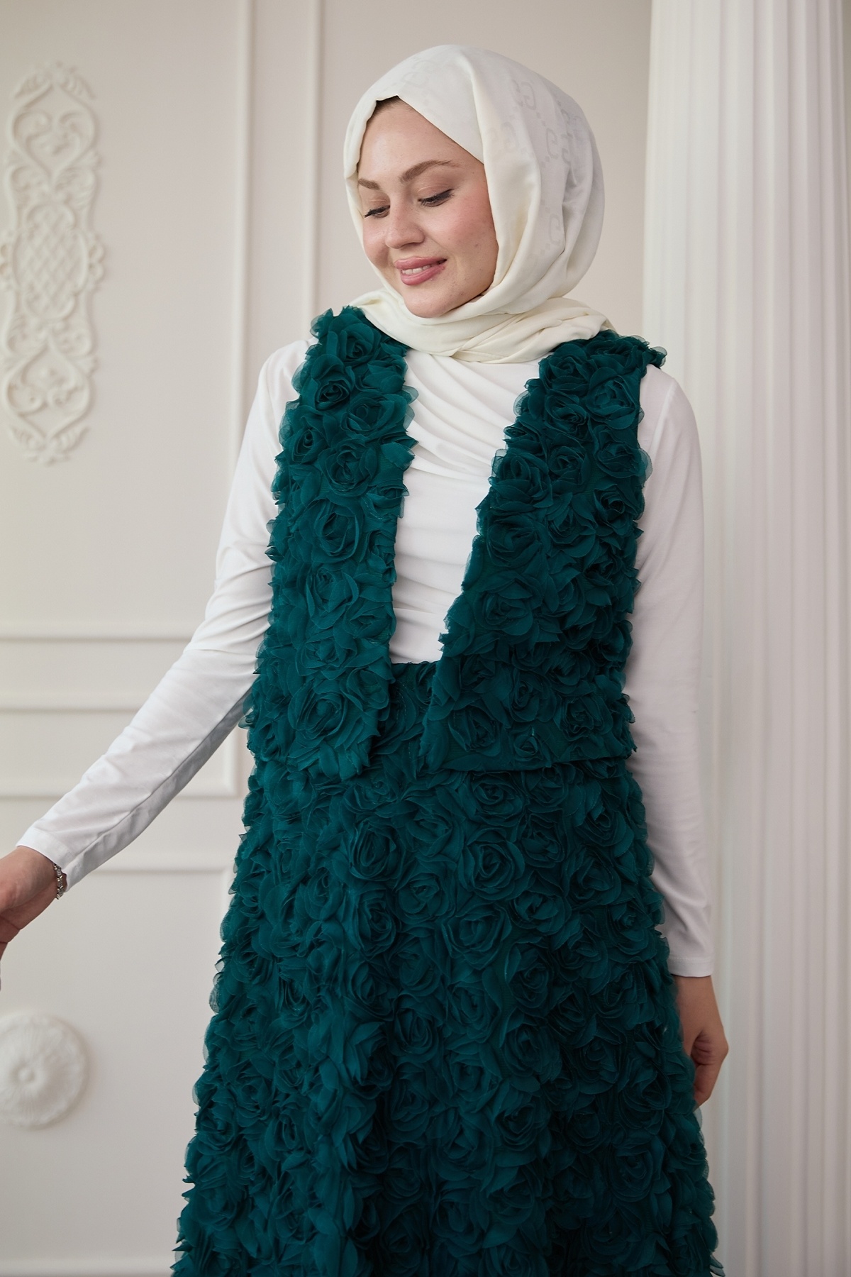 InStyle-Rose Embossed Vest Emerald Green Double Suit 3