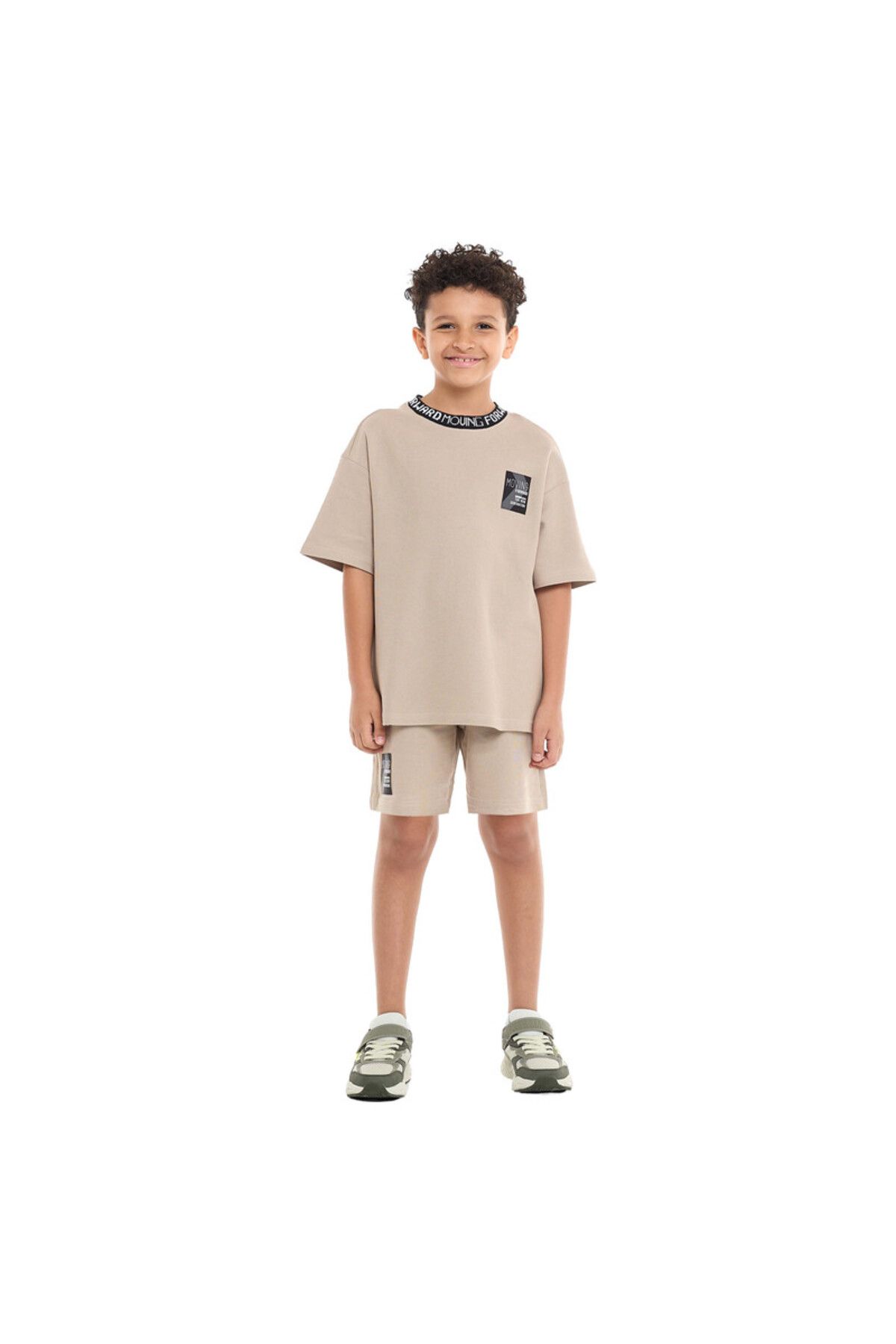 Victor and Jane-Boys' Cord Set – Beige T-Shirt and Shorts Outfit with Label Detail 4