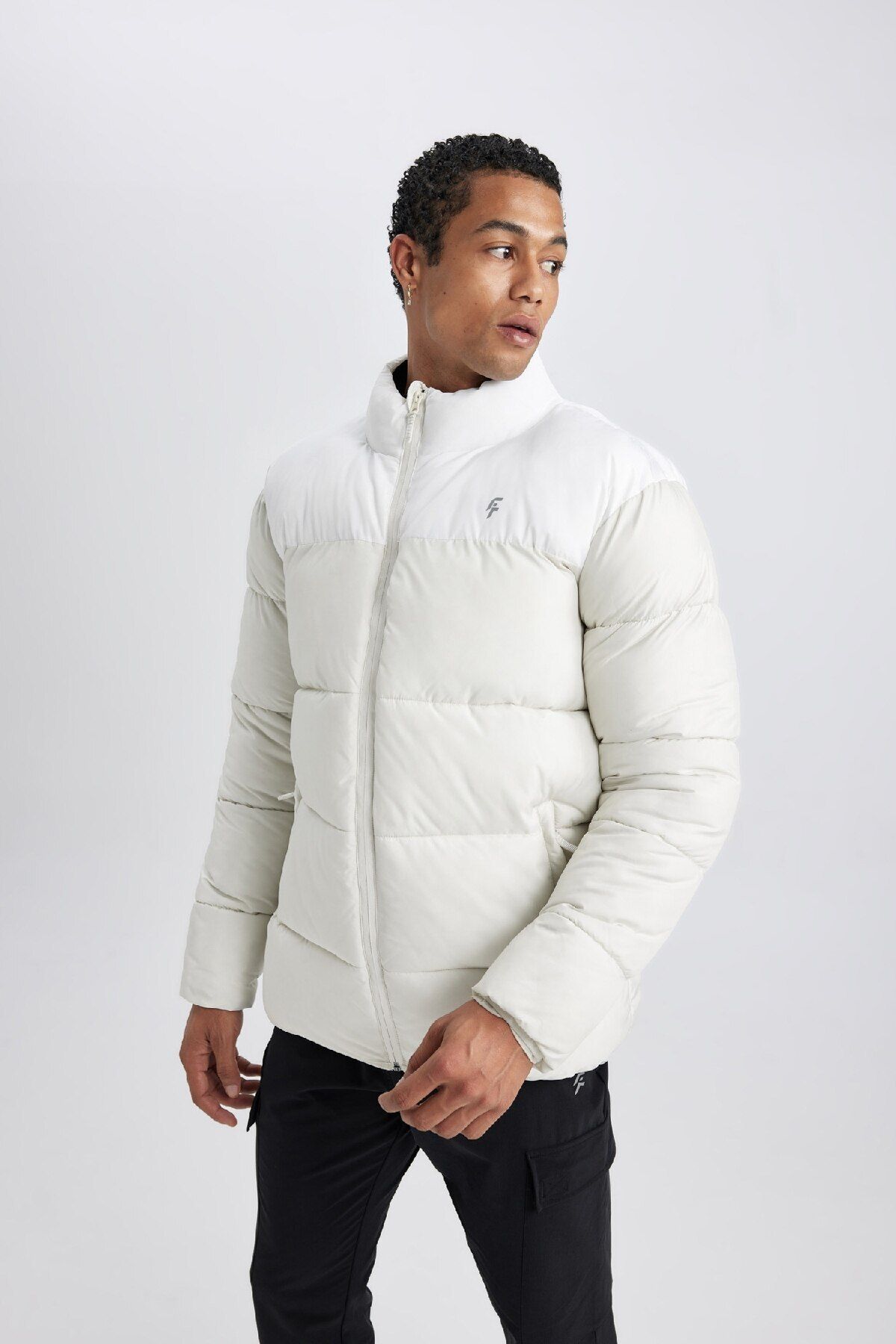 DeFacto-Defactofit Water Repellent Inflatable Coat Windproof Oversize Wide Fit with Zipper Pocket Y7376Az24Sp 3