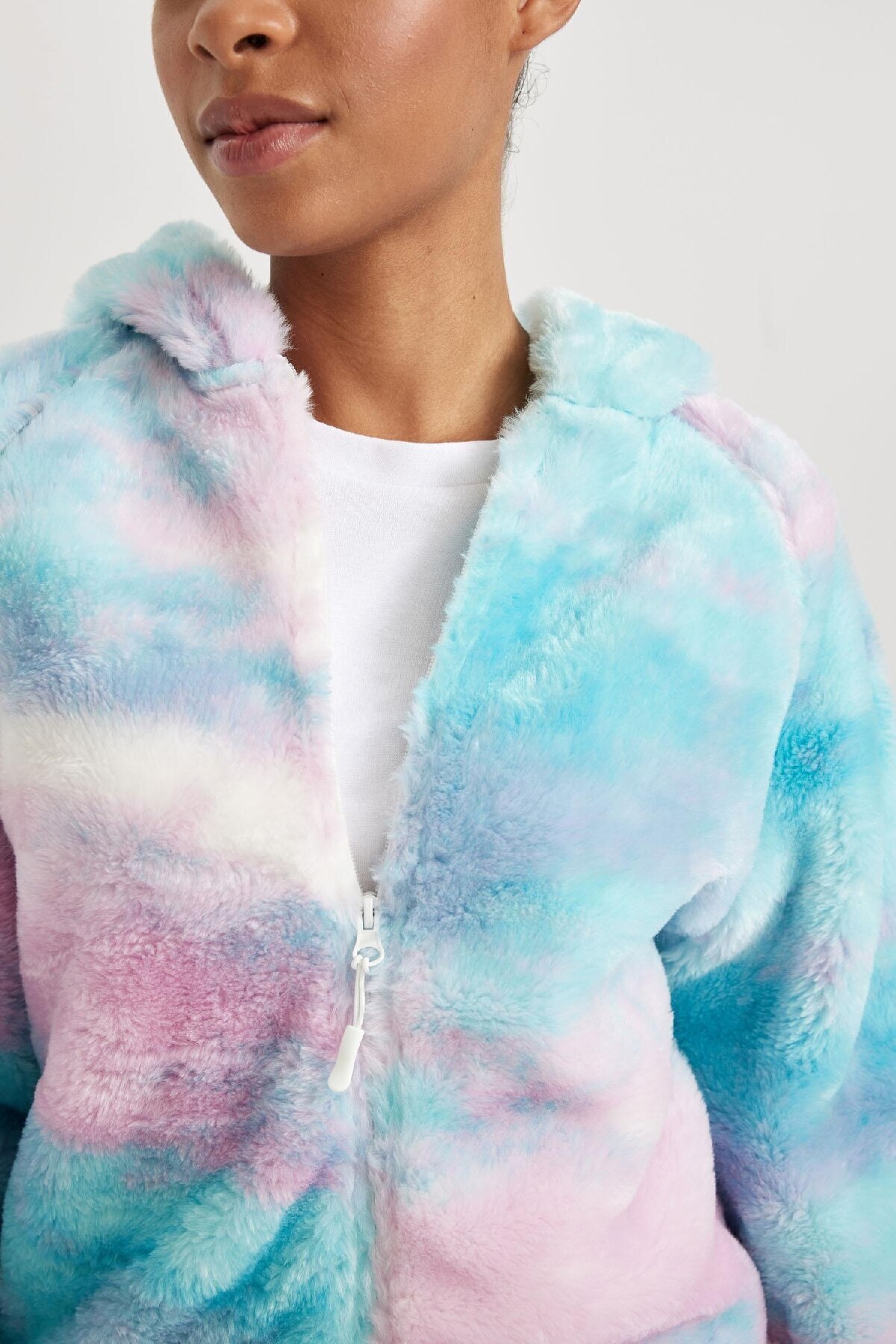 DeFacto-Fit Standard Fit Farbiges Plüsch-Kapuzenpullover mit Reißverschluss A4506ax23wn 6
