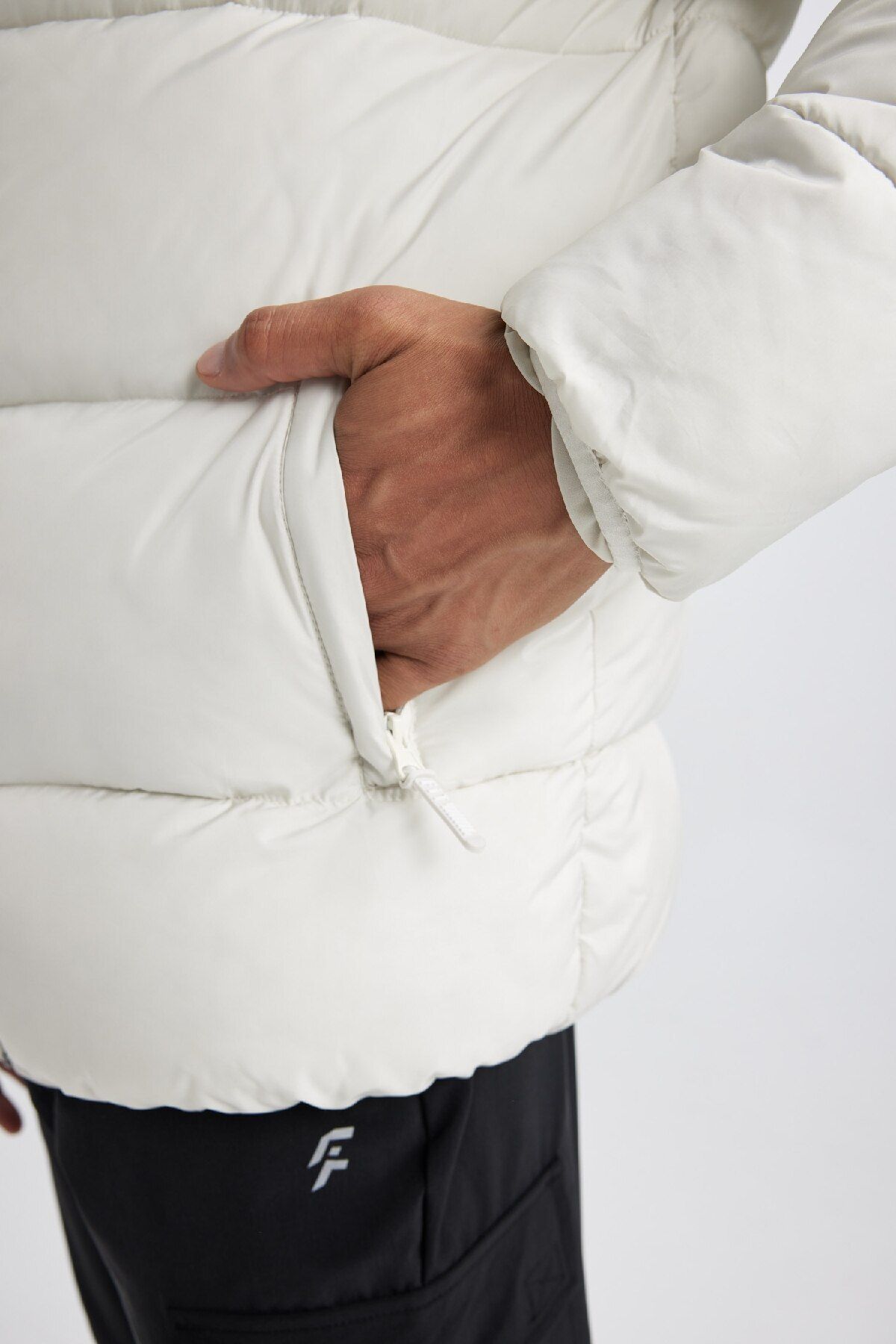DeFacto-Defactofit Water Repellent Inflatable Coat Windproof Oversize Wide Fit with Zipper Pocket Y7376Az24Sp 5