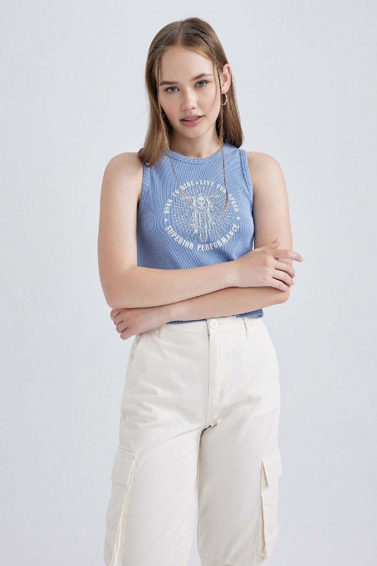 DeFacto-Coool Tailliertes, bedrucktes, geripptes Camisole mit ausgewaschenem Pale Effect Athlete B1749ax23hs 3