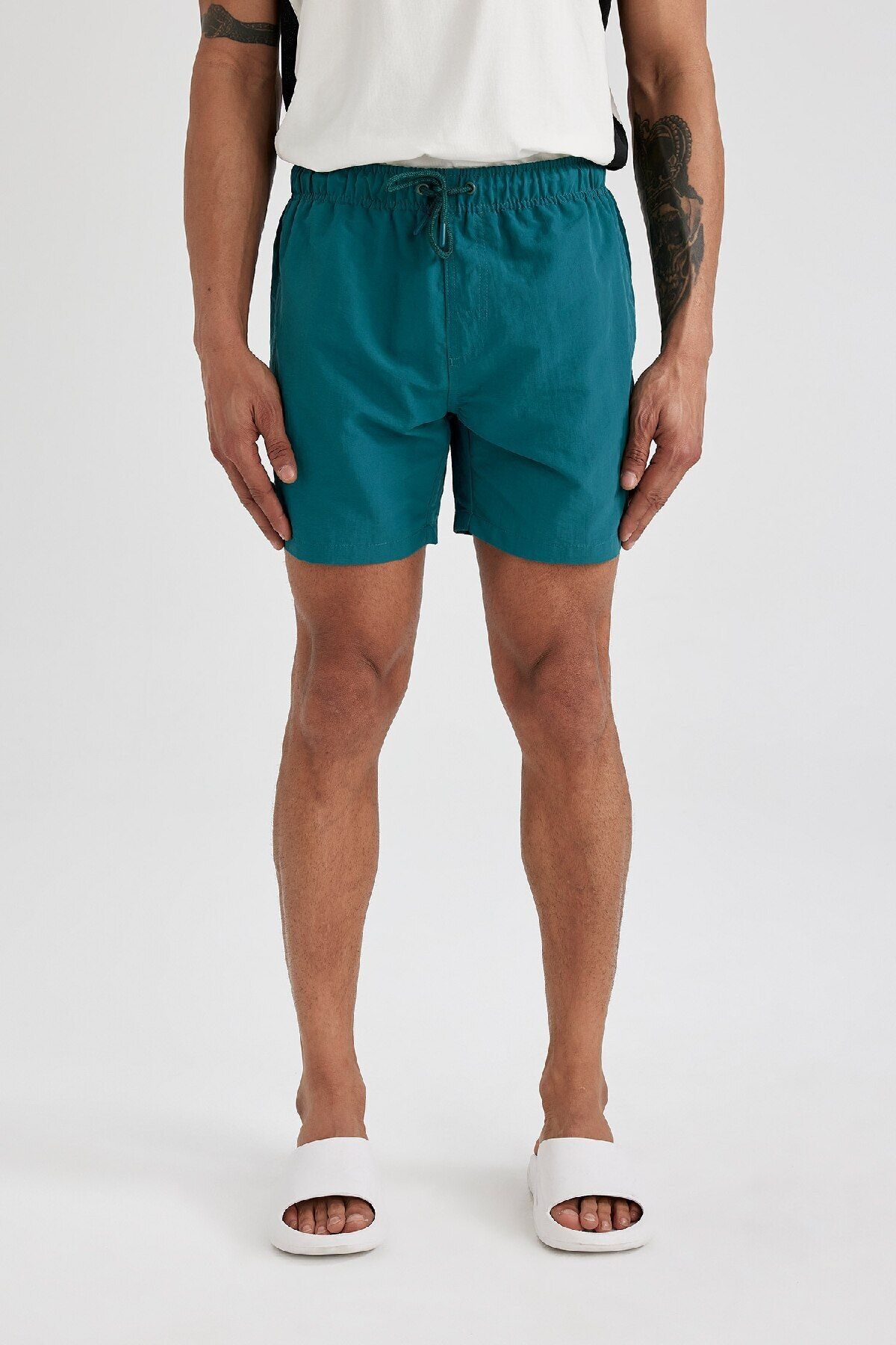 complete the look image