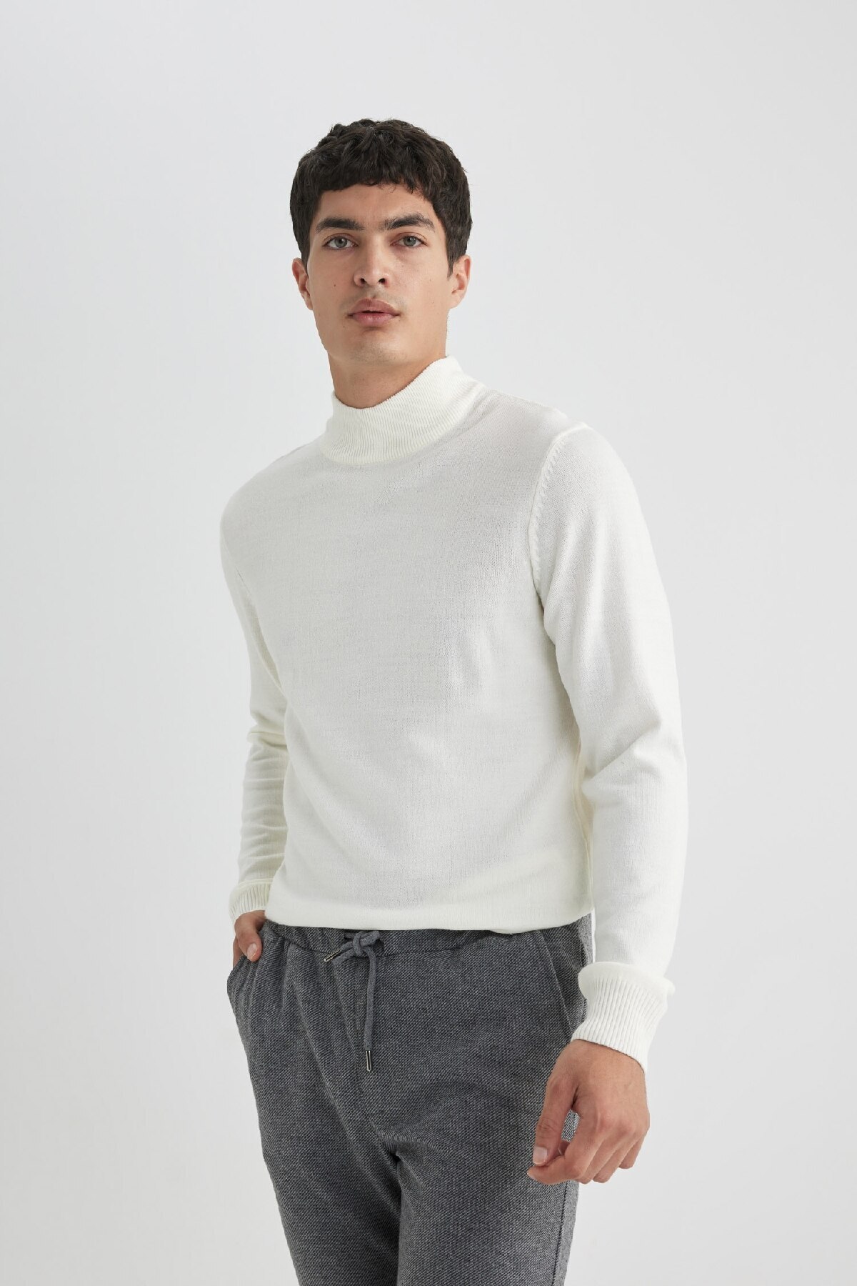 DeFacto-Slim Fit Slim Fit Half Turtleneck Basic Plain Knitwear Pullover R1127az24sp 4