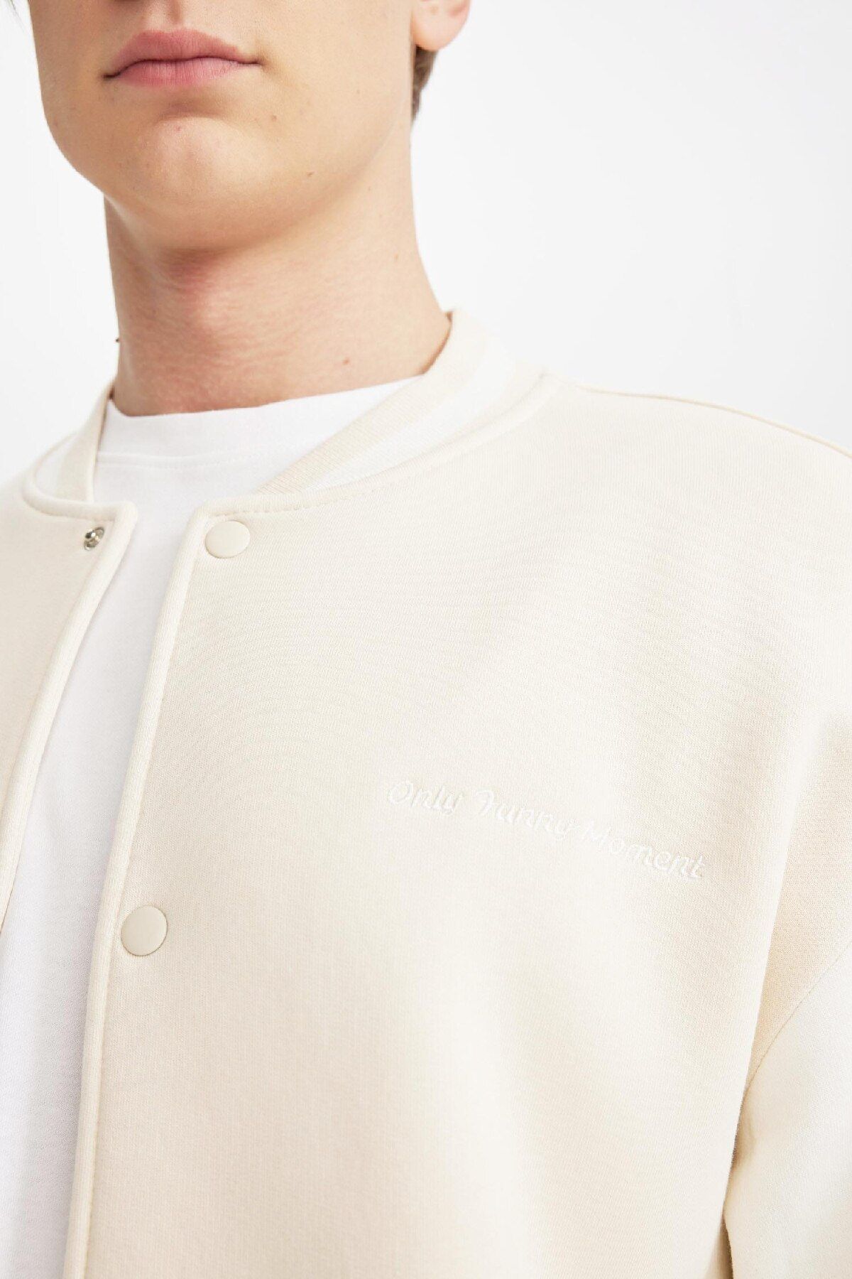 DeFacto-College Collar Bomber Cardigan - Oversize with Soft Feather, Pockets, Snap Closure Model B8157Ax24Sp 8