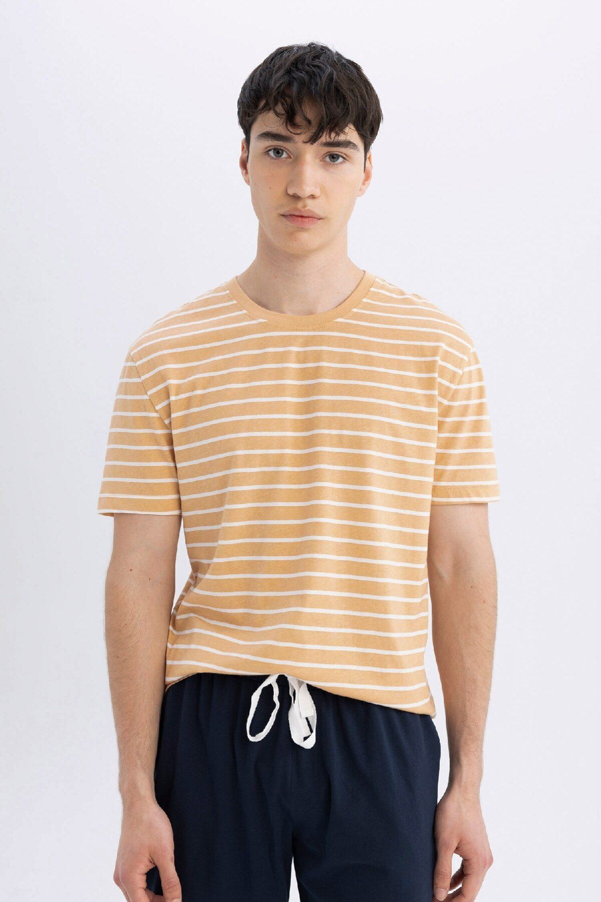 DeFacto-Reguler Length Pajama Set - Short Sleeve Top with Stripe Border and Lace-Up Shorts 4