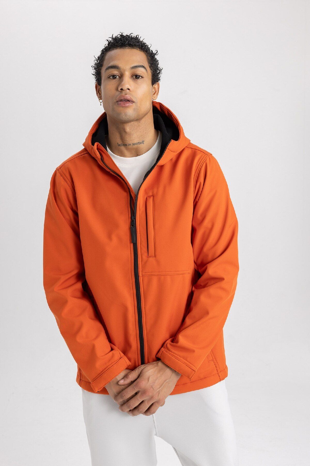 DeFacto-Softshell-Mantel – wasserabweisend, winddicht, Kapuzenpullover, Reißverschluss C3071ax24sp 4