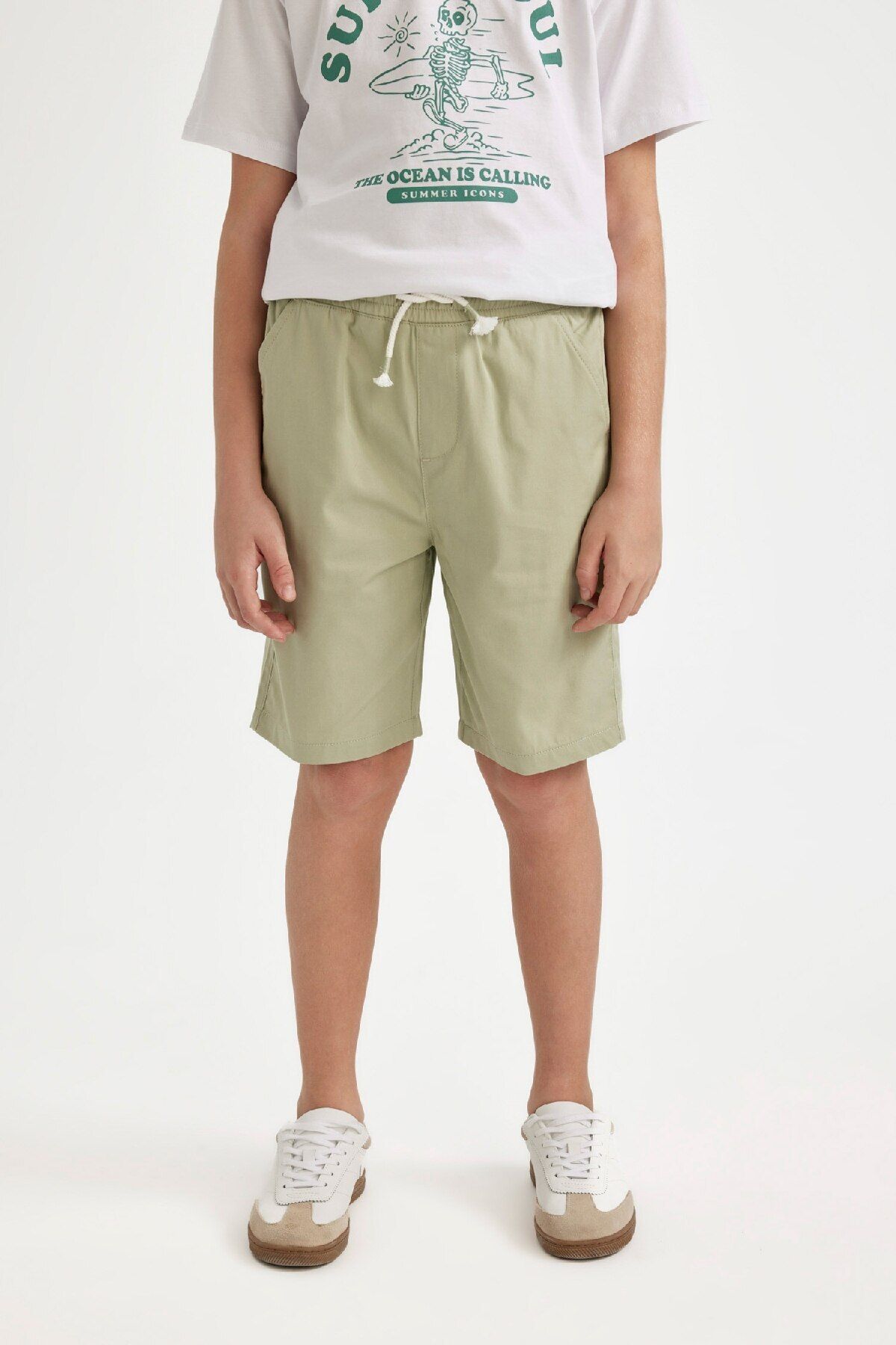 DeFacto-Chlapecké kraťasy Gabardine Basic s rovným pasem a elastickou kapsou C2956A824Sm 3