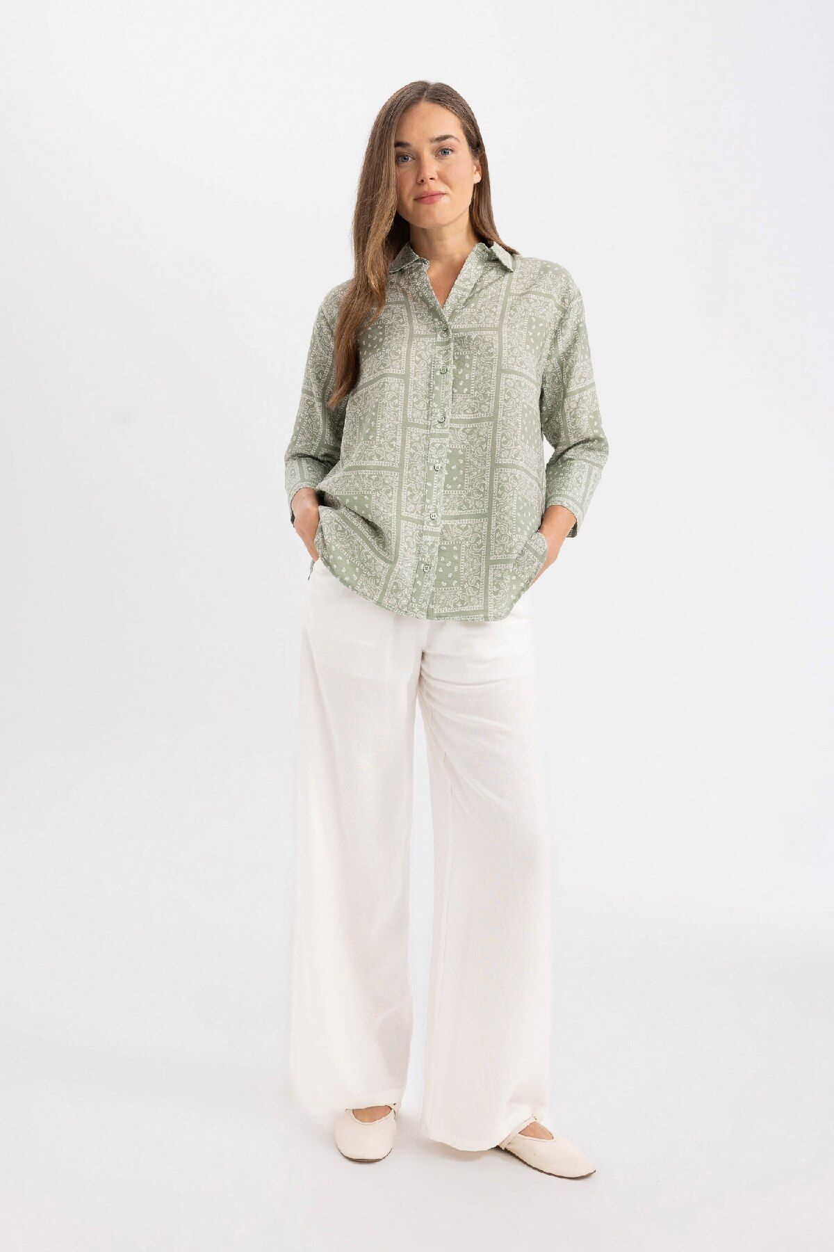 complete the look image