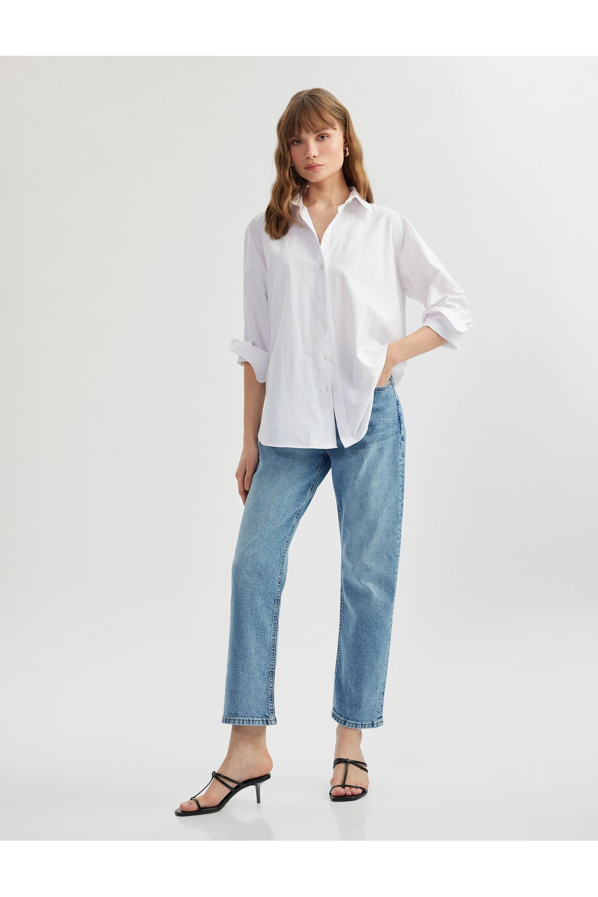 Koton Yeni Sezon Pamuklu Slim Fit Düğmeli Düz Paça Denim Pantolon - Slim Fit Jeans