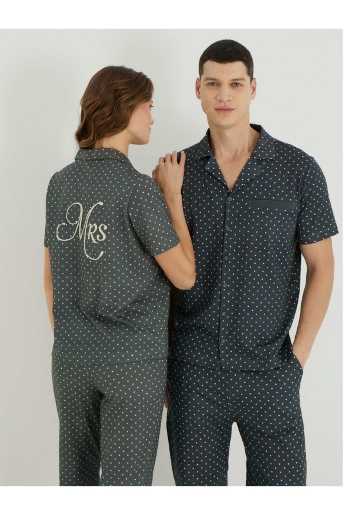 İPEKTENİM-Polka Dot Patterned Back Printed Buttoned Couple Pajama Set 6