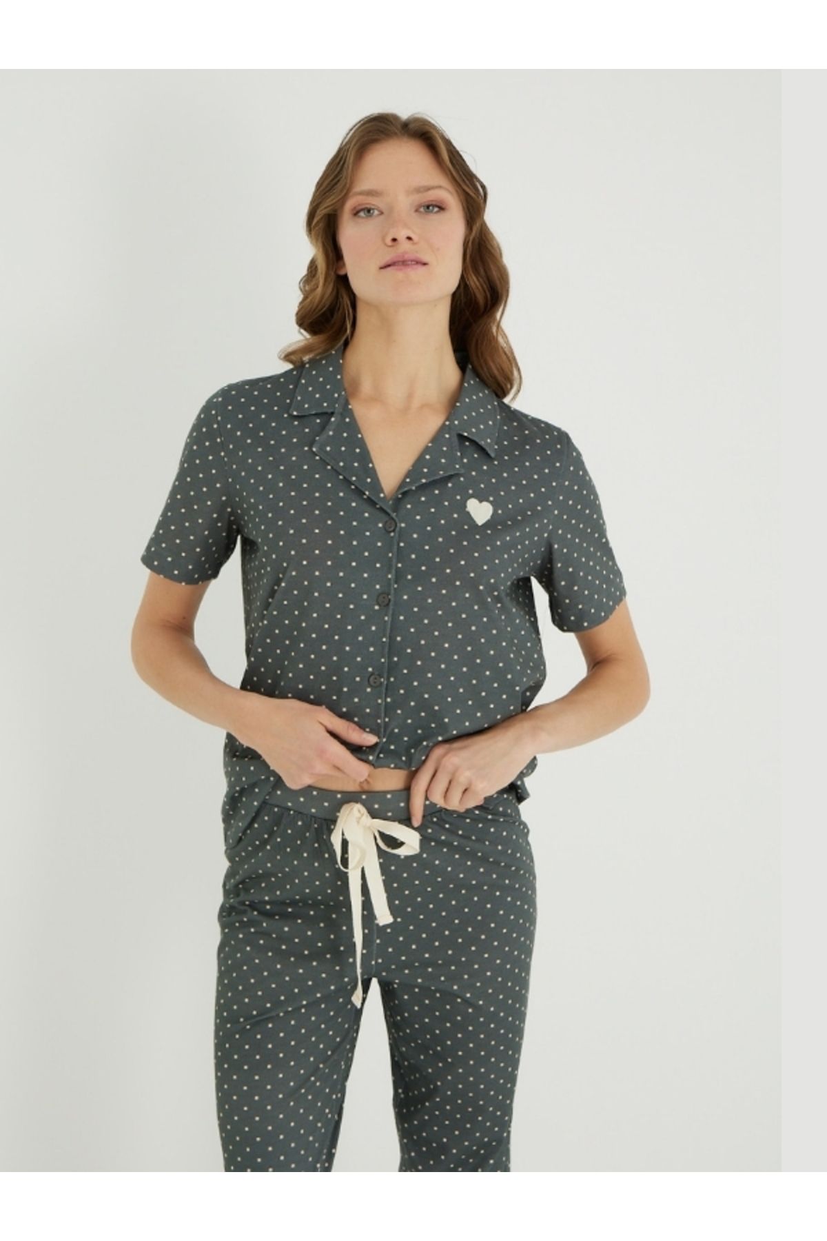 İPEKTENİM-Polka Dot Patterned Back Printed Buttoned Couple Pajama Set 4