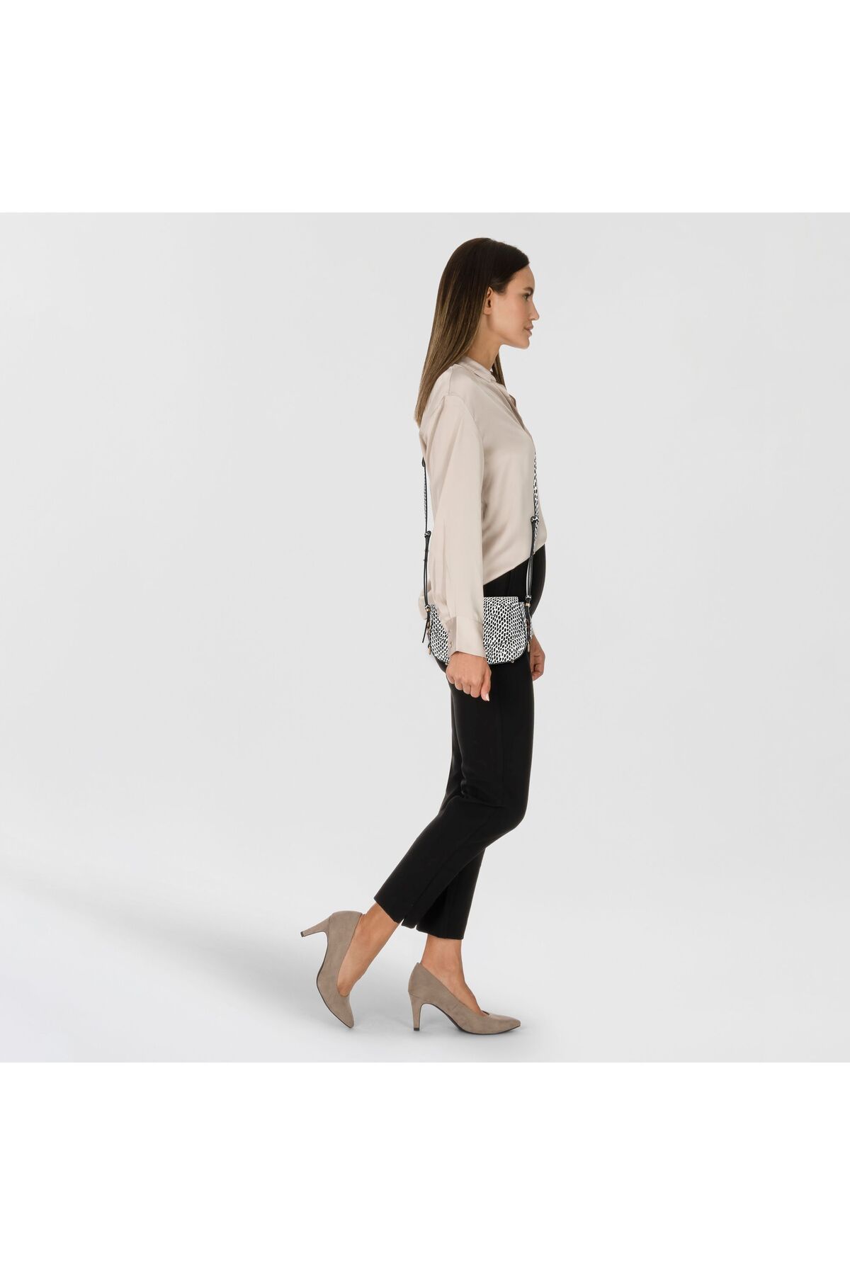 PİNKO-Saddle Umhängetasche Leder 22 cm 6