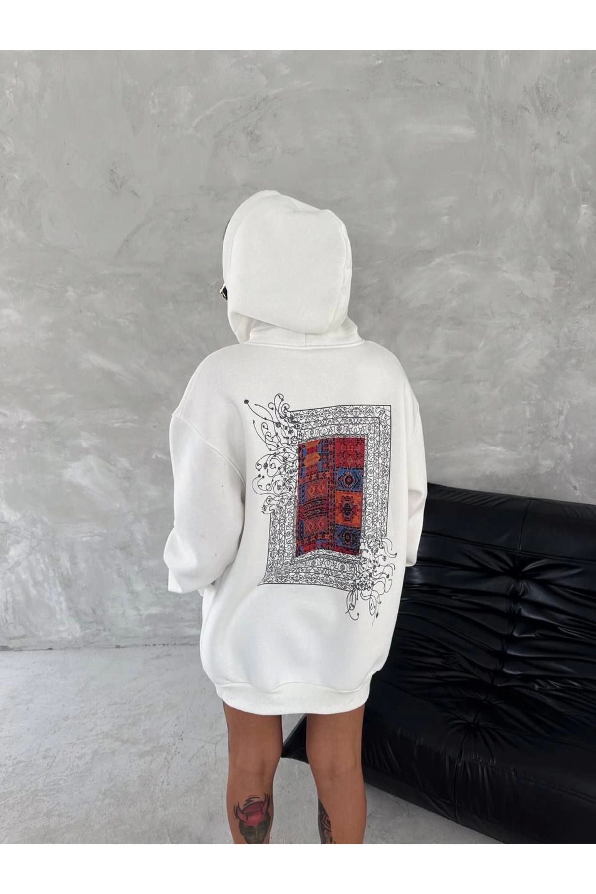 Vemora Uzun Kol Kapüşonlu Ön Ve Arka Baskılı SweatShirt - Beyaz