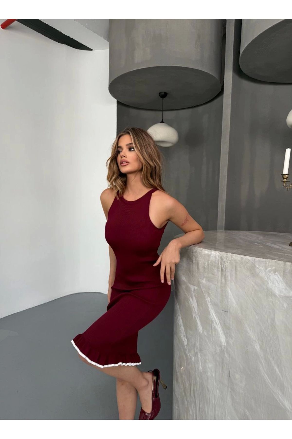 Kadınle Fırfır Detaylı Triko Elbise- Bordo