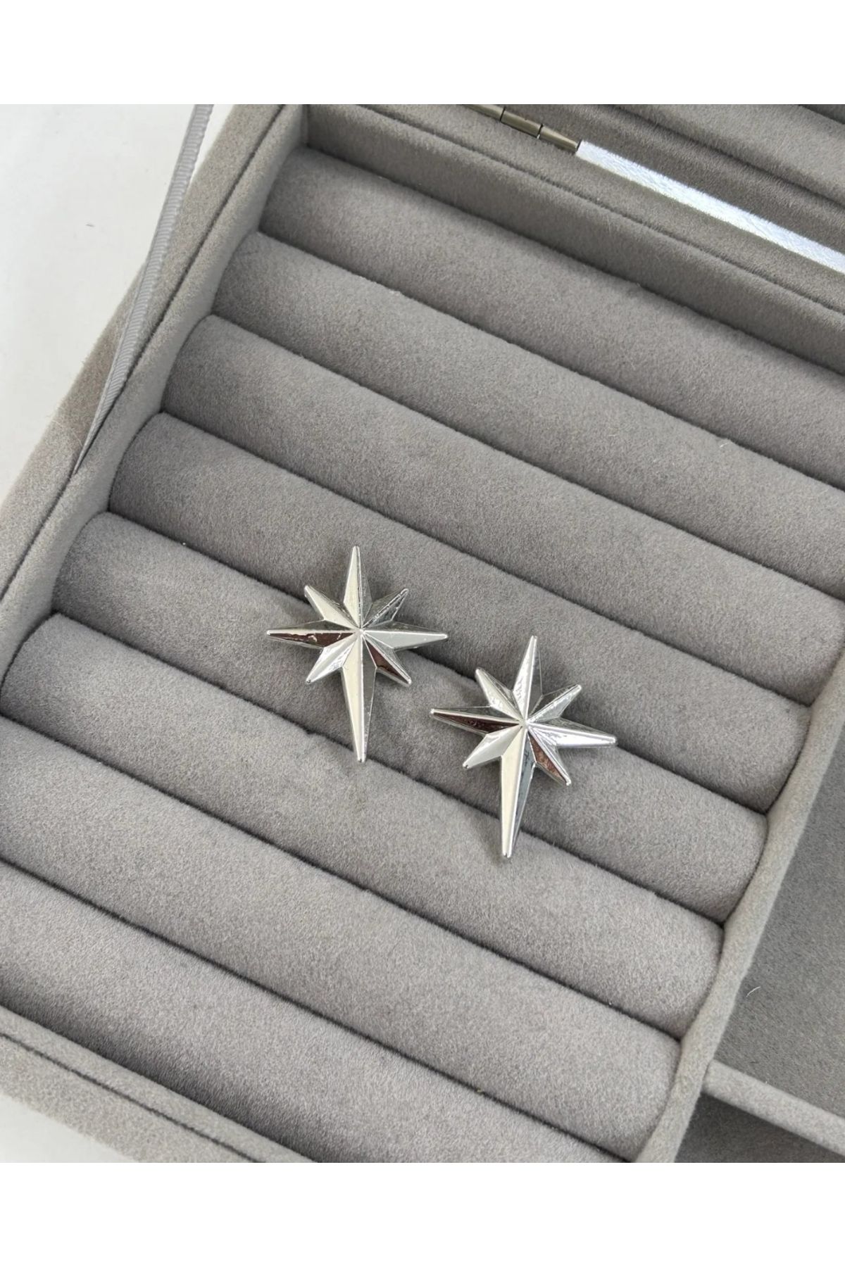 shop-Pole Star Elegant Earrings 1
