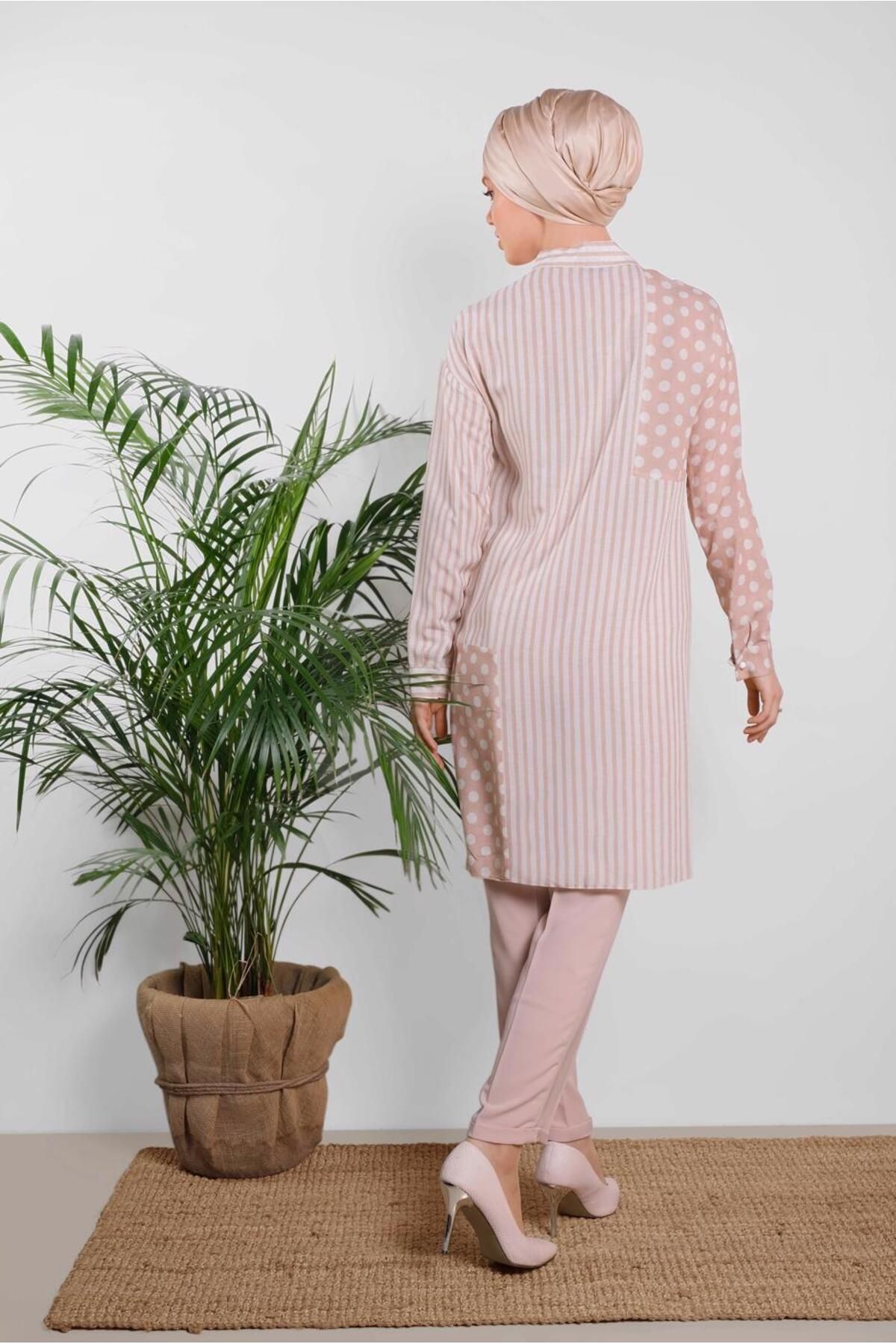 Alvina-4427 Model - Striped and Polka Dot Patterned Tunic 3