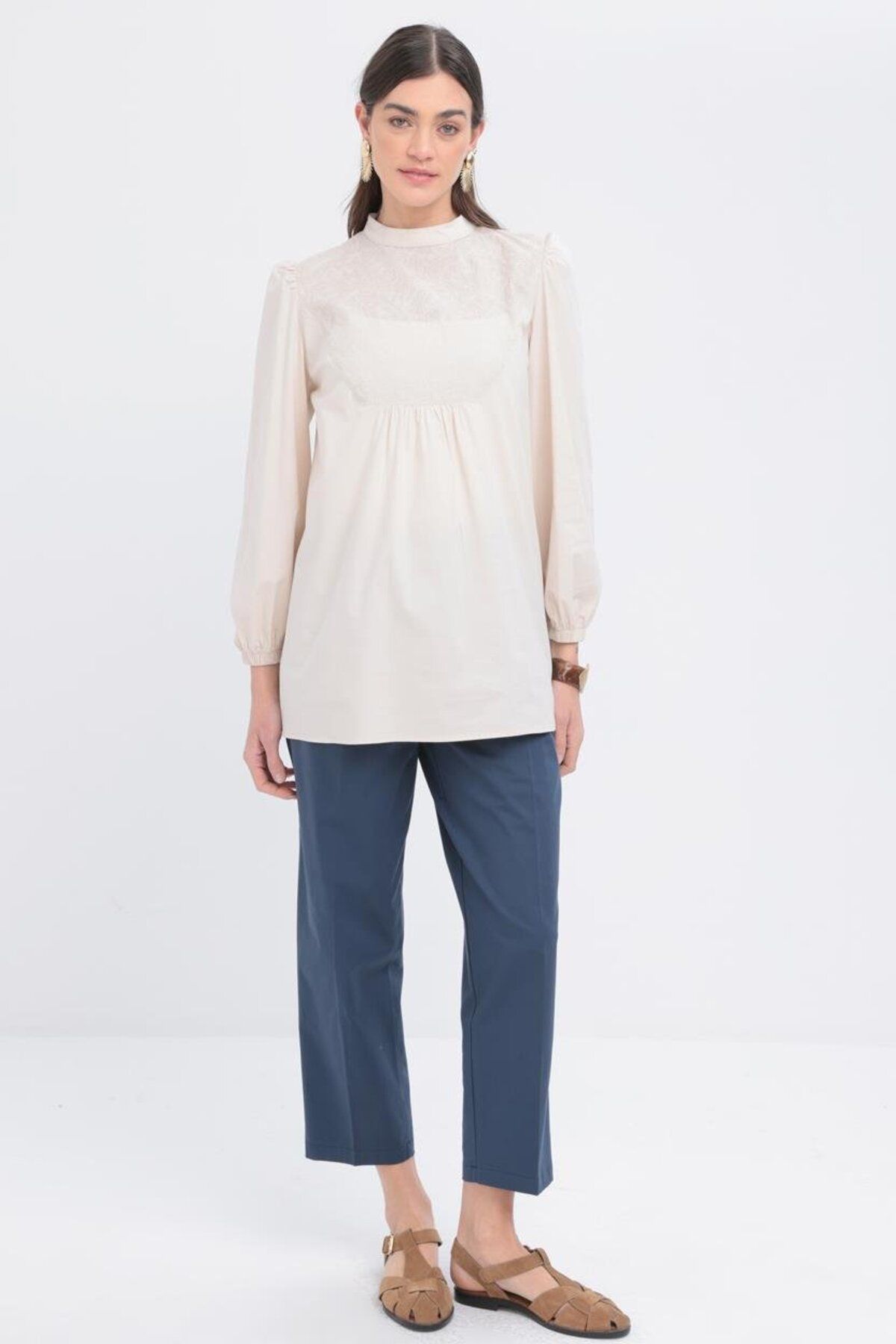 ALLDAY-Poplin Tunic with Stone-Festoon Garnish and Elasticized Sleeves 2