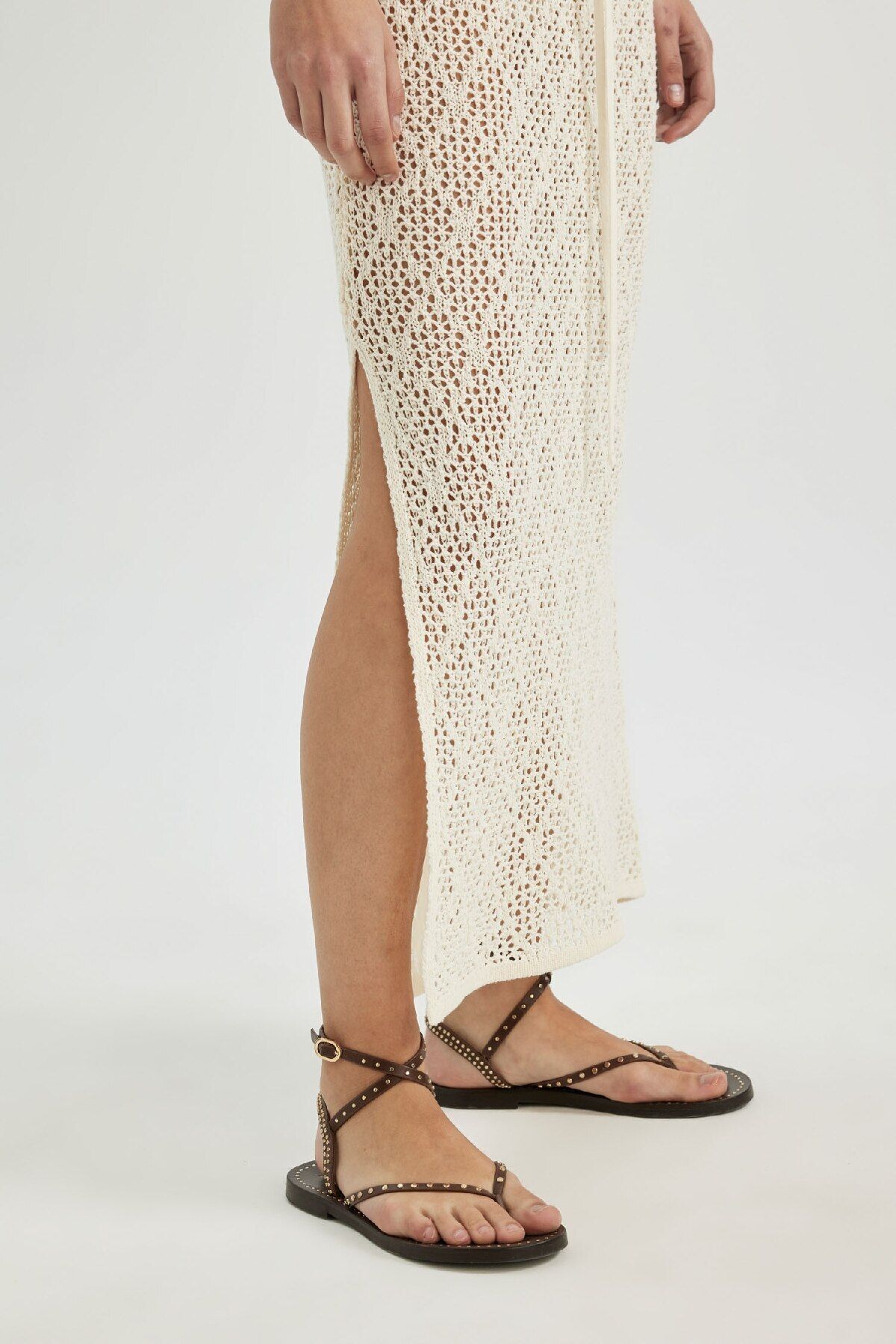 DeFacto-Strickwaren mit normaler Passform – durchbrochener Maxi-Strandrock, Modell „In Love“. 6