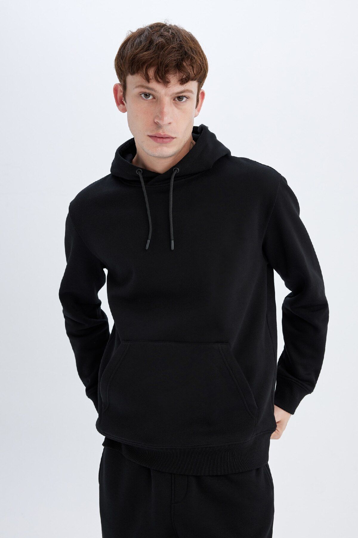 DeFacto-Soft Feather Basic Sweatshirt with Hood - Kangaroo Pocket, Regular Fit X8283Az24Au 5