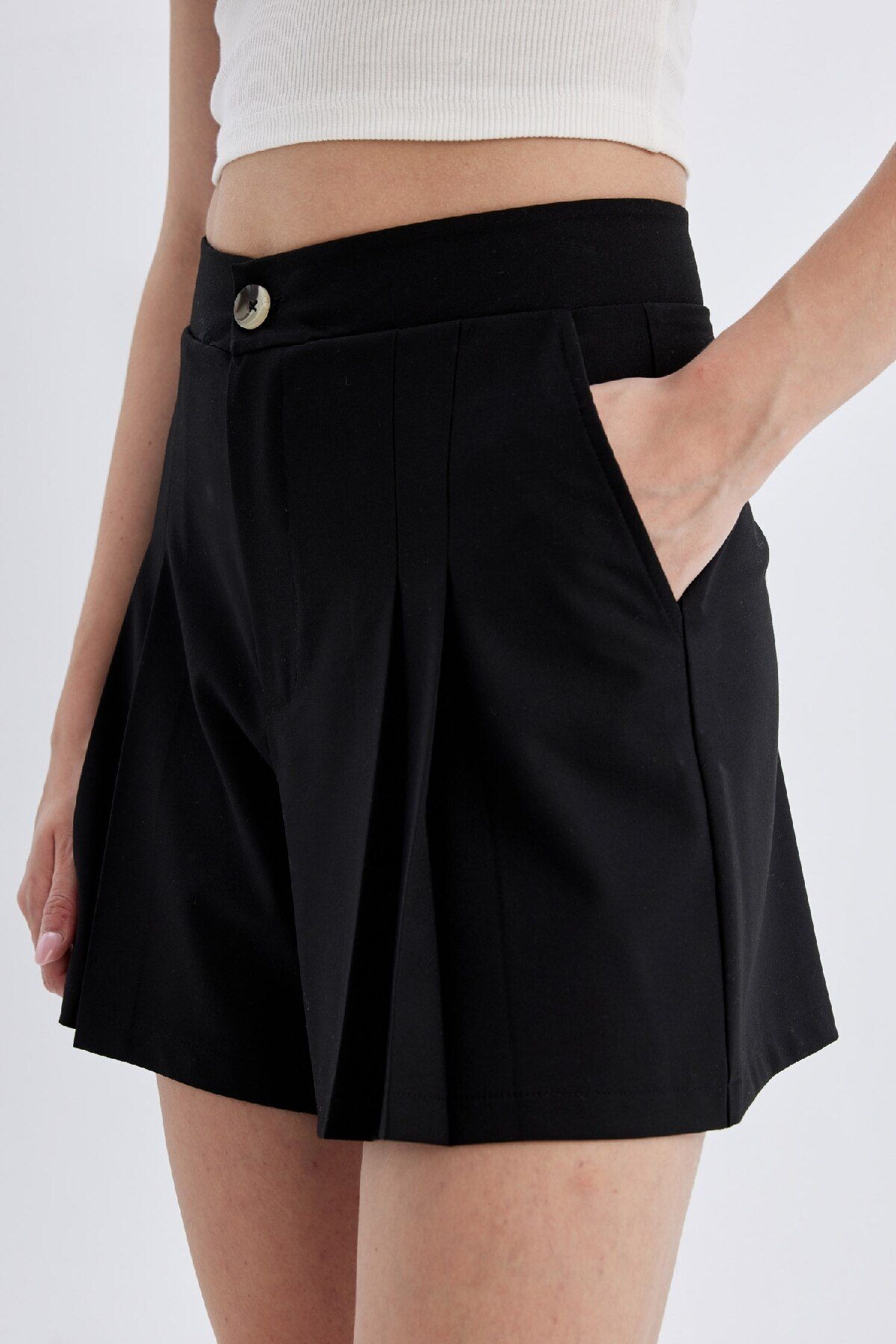 DeFacto-High Waist Pleated Regular Fit Shorts - D0963Ax24Sm 7