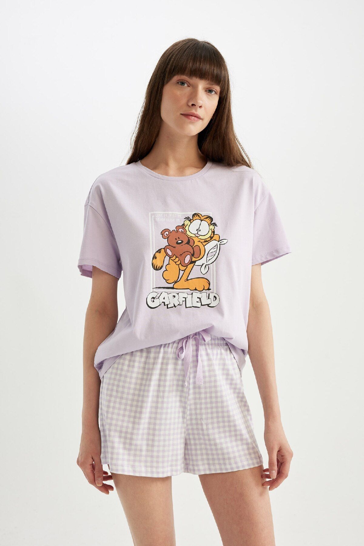 DeFacto-Garfield Patterned Regular Fit Short Sleeve Pajamas Set with Shorts - C7953AX24HS 5