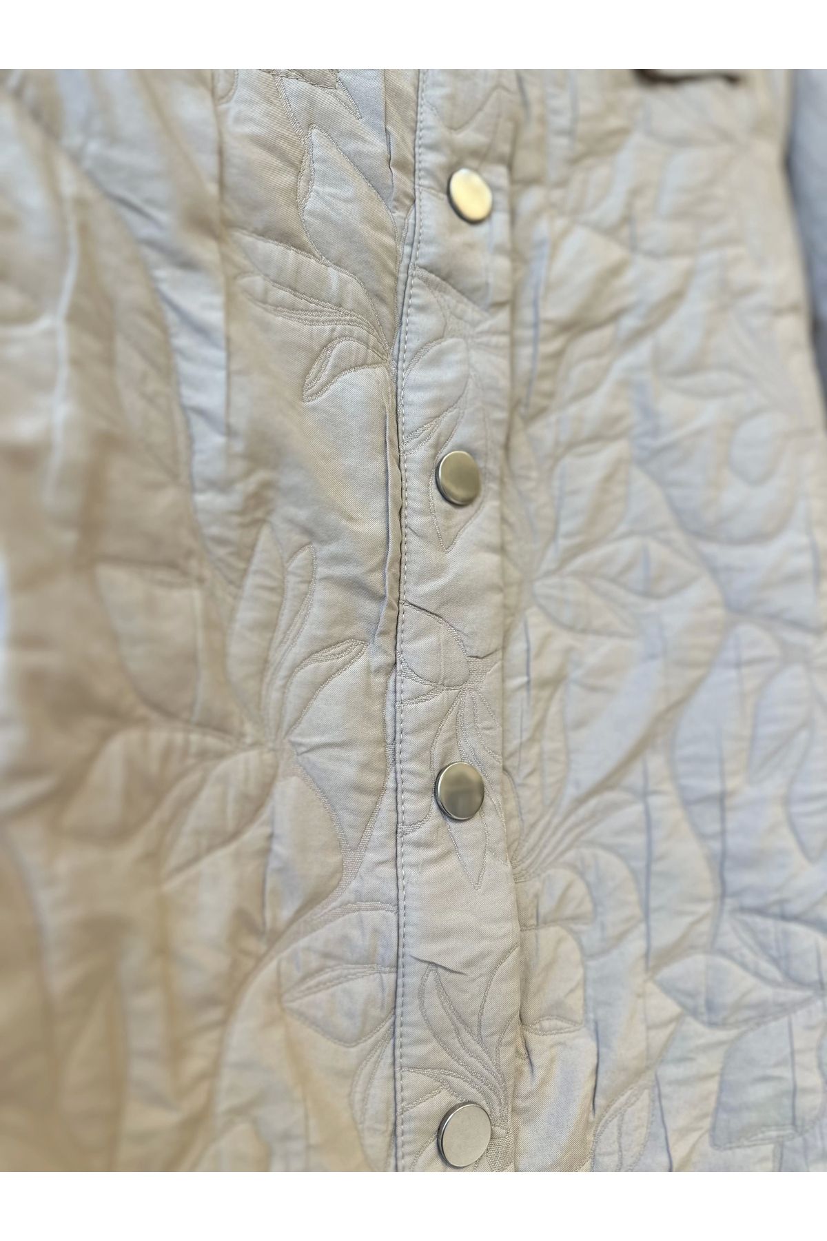 Invee-Invee 6827 Patterned Quilted Jacket - Cream 6