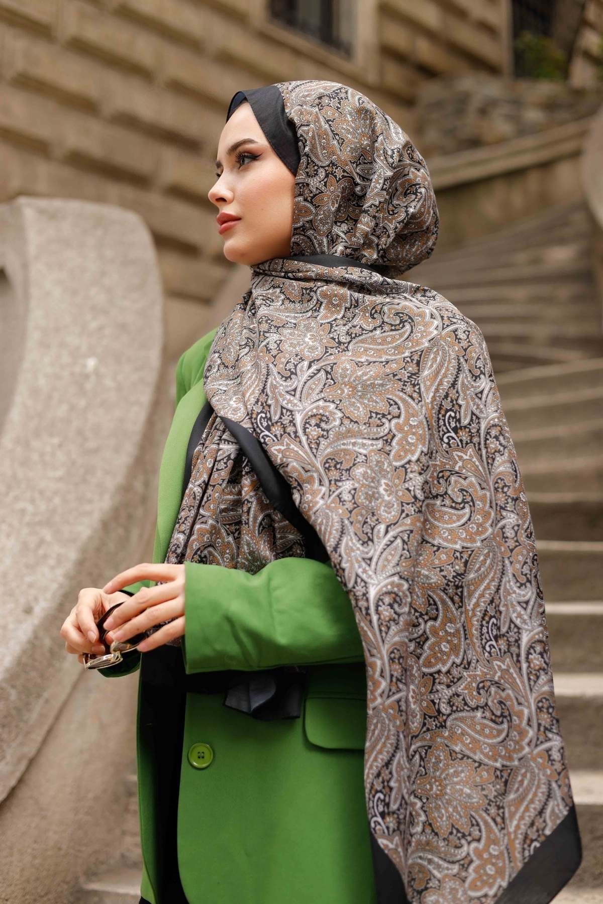QASSA SHAL-Ethnic Pattern Soft Shawl - Lariosa Series - Milk Coffee 3