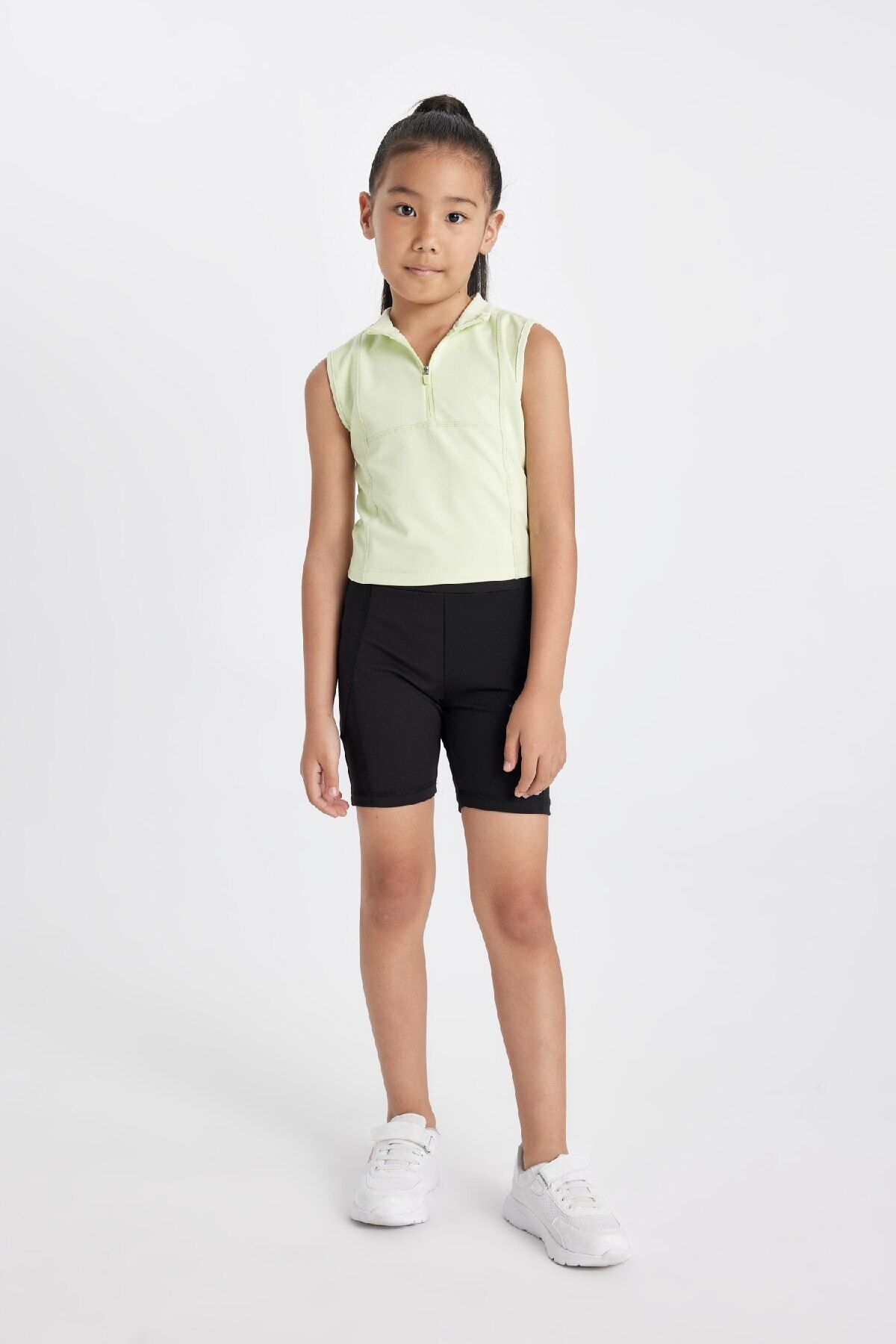 complete the look image