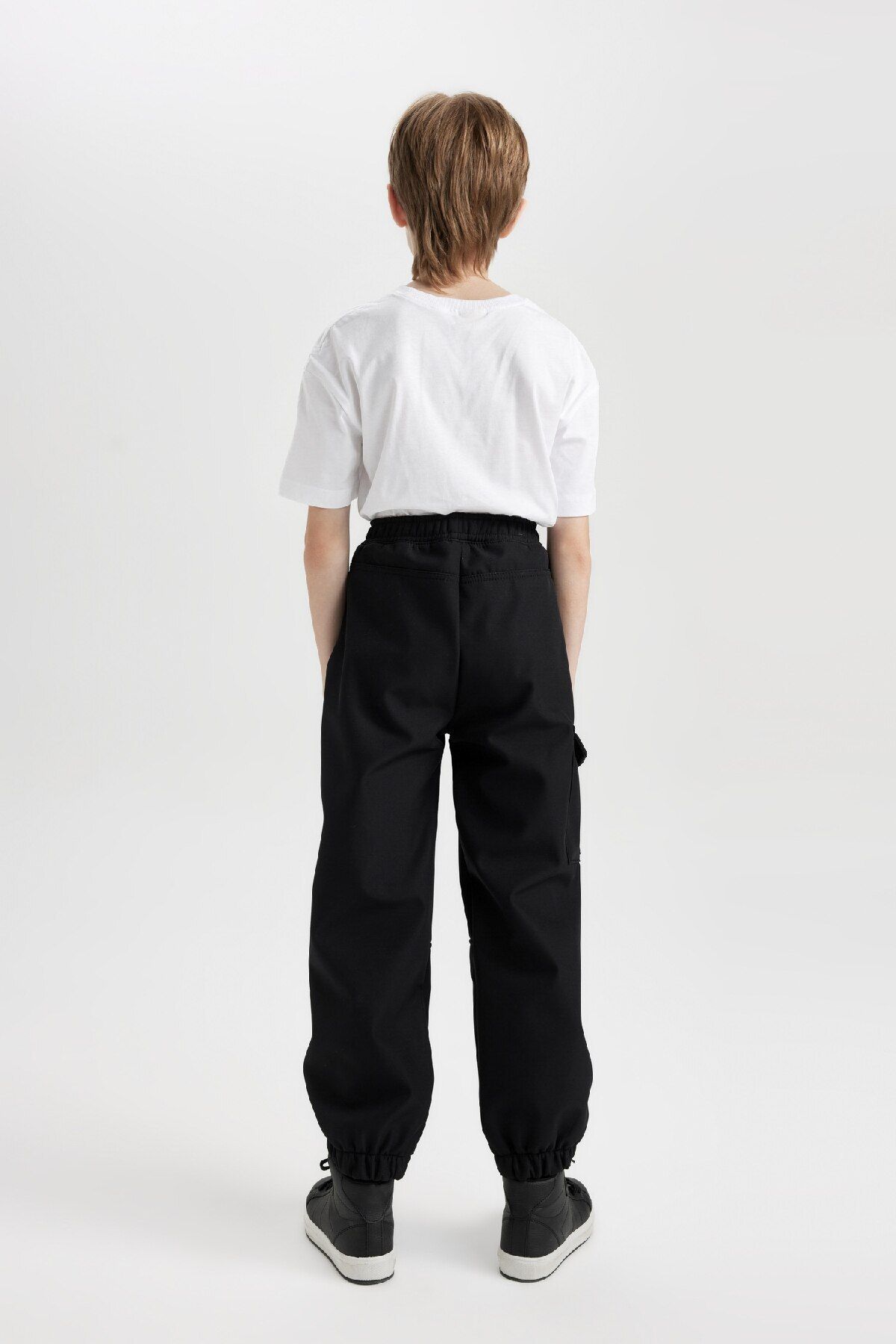 DeFacto-Schwarze Joggerhose für Jungen mit elastischem Bund und Beinen und Cargotaschen, Plüsch-Fleece-Futter D3460a824w 7