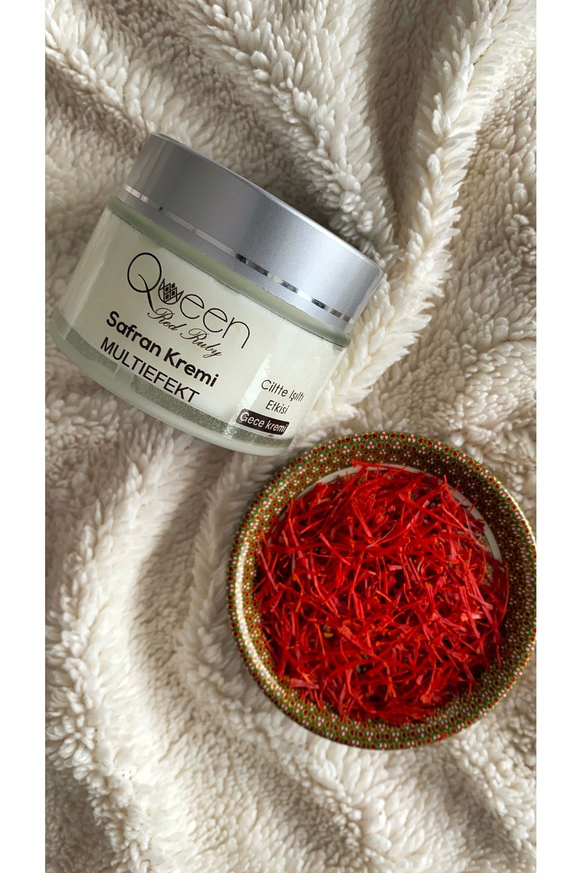 İnt Red Ruby Norway-Queen Anti-Wrinkle and Anti-Aging Regenerating Night Cream with Saffron 50ml 5
