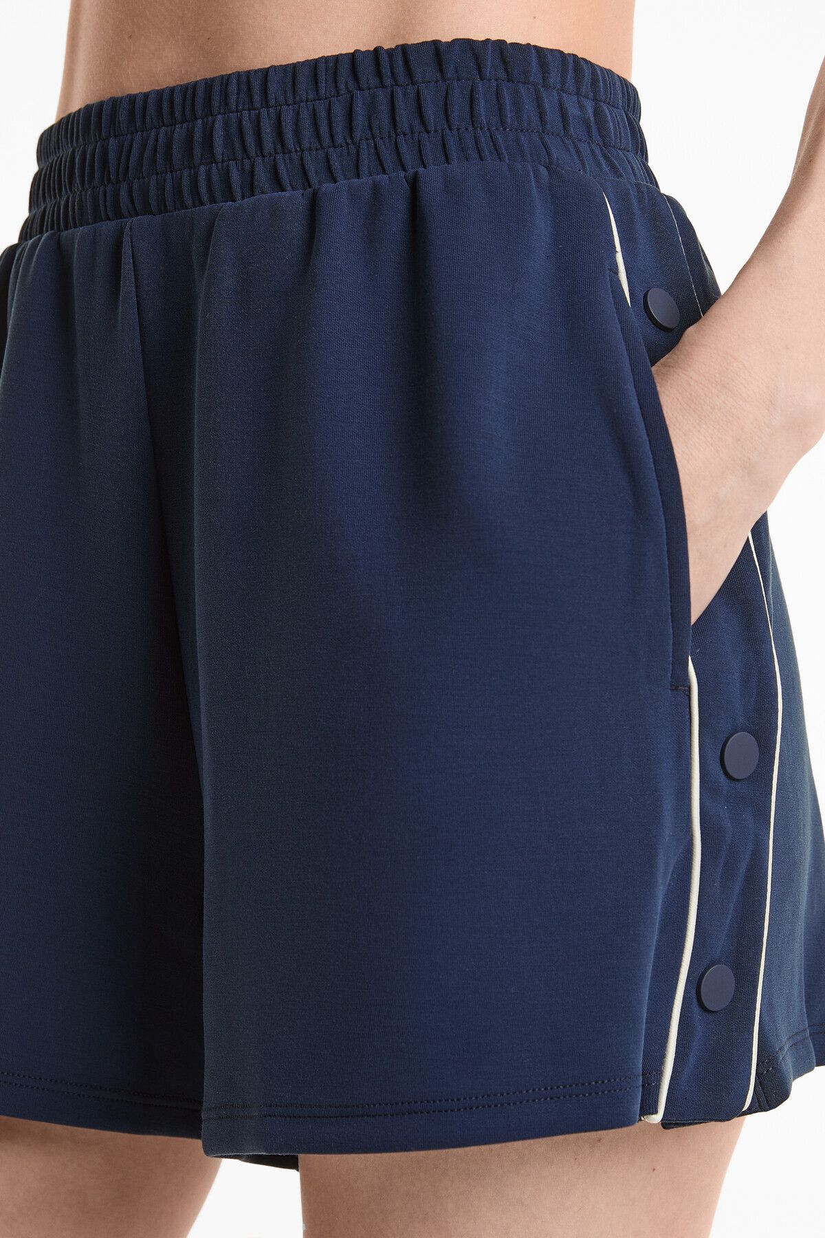 Oysho-Soft Touch button shorts with modal 6