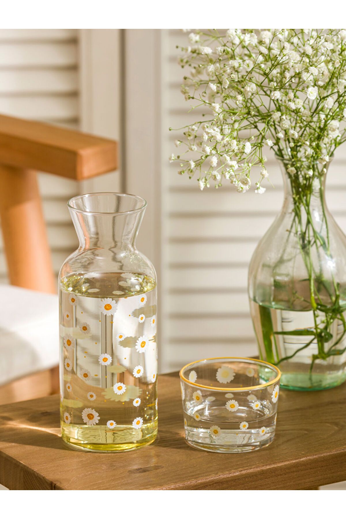 LC Waikiki Beyaz Çiçek Baskılı Cam Sürahi 700 ml
