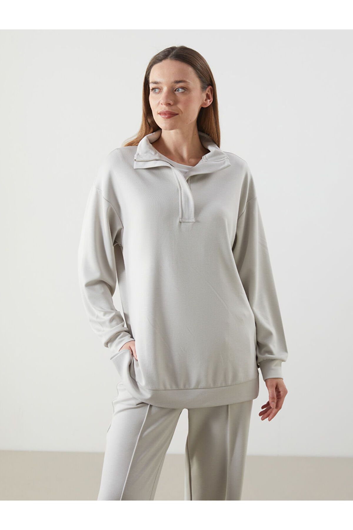 LC Waikiki Dik Yaka Kadın Sweatshirt Tunik