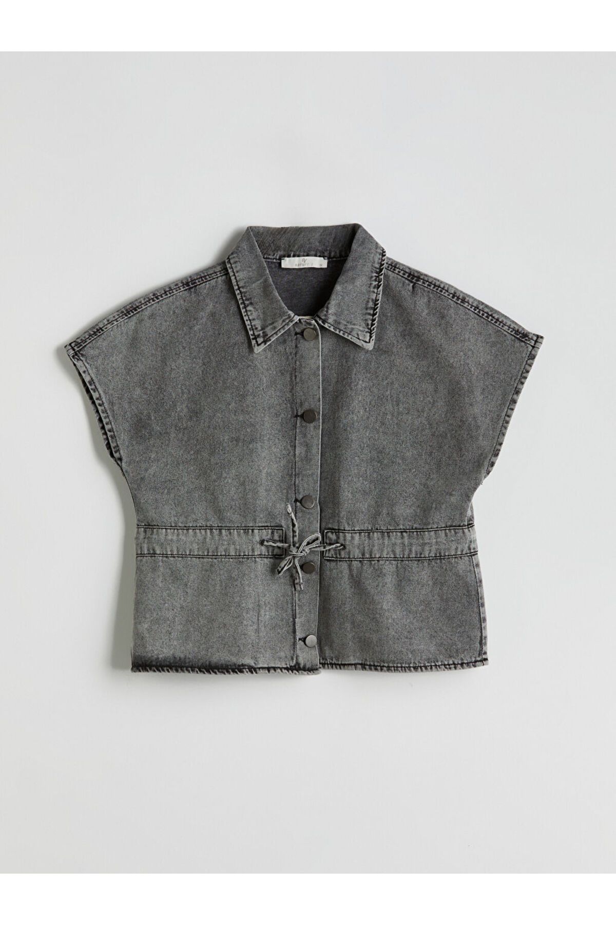LC Waikiki-Natuvera Black Shirt Collar Women's Jean Vest 1