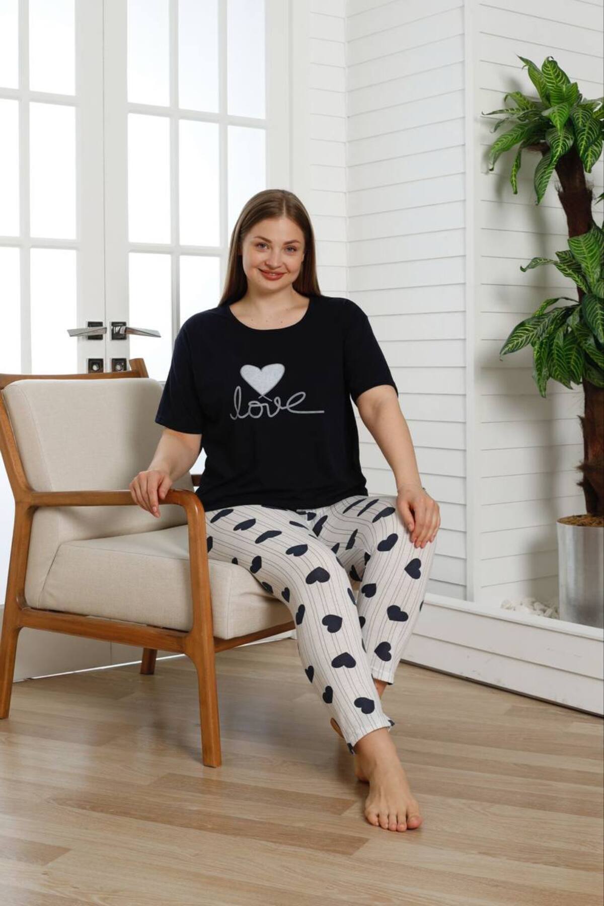 shopshop-Women's Navy Blue Oversize Large Size Heart Patterned Short Sleeve Thin Summer Pajama Set 3