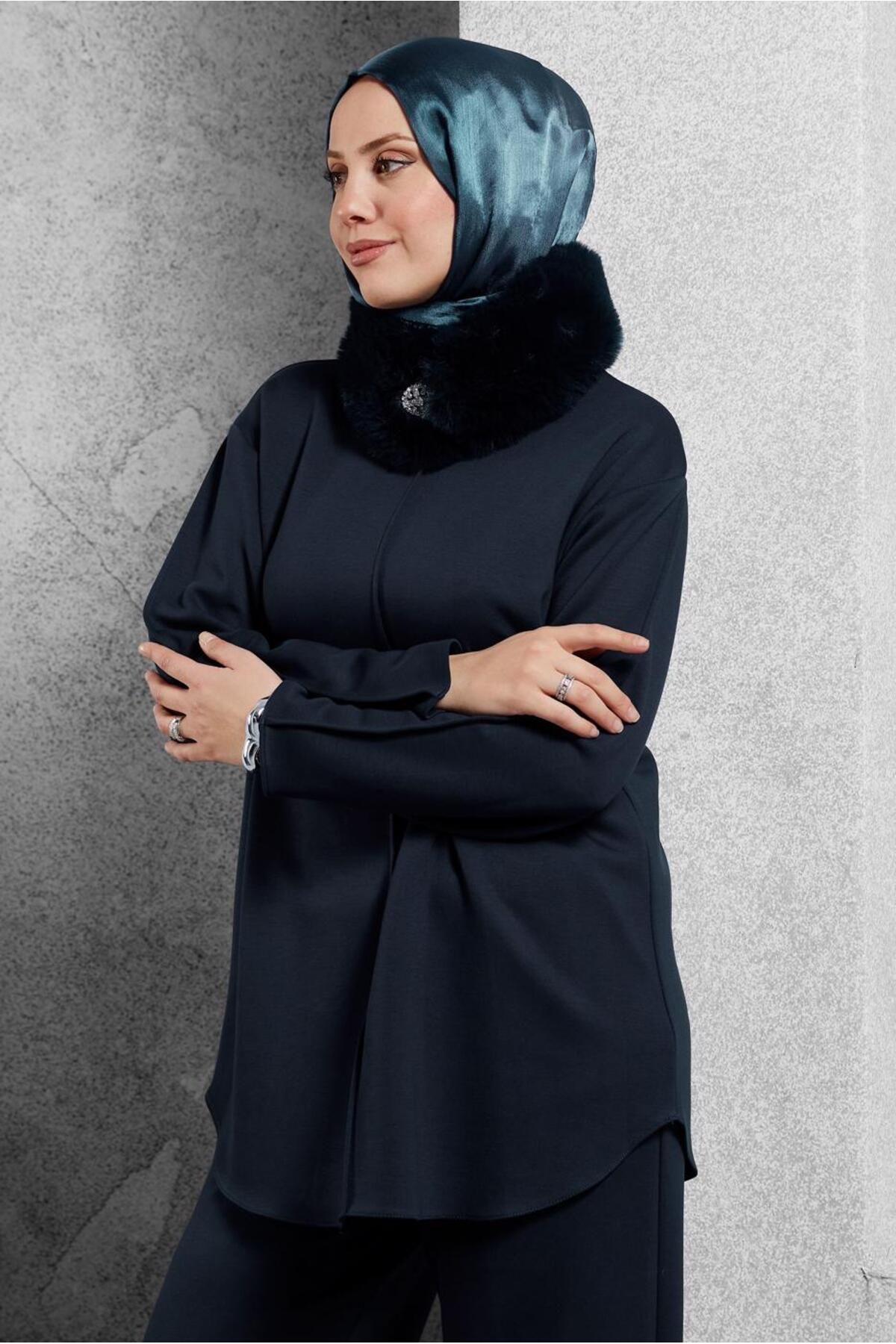 کت و شلوار با جزئیات خز 45086 Alvina