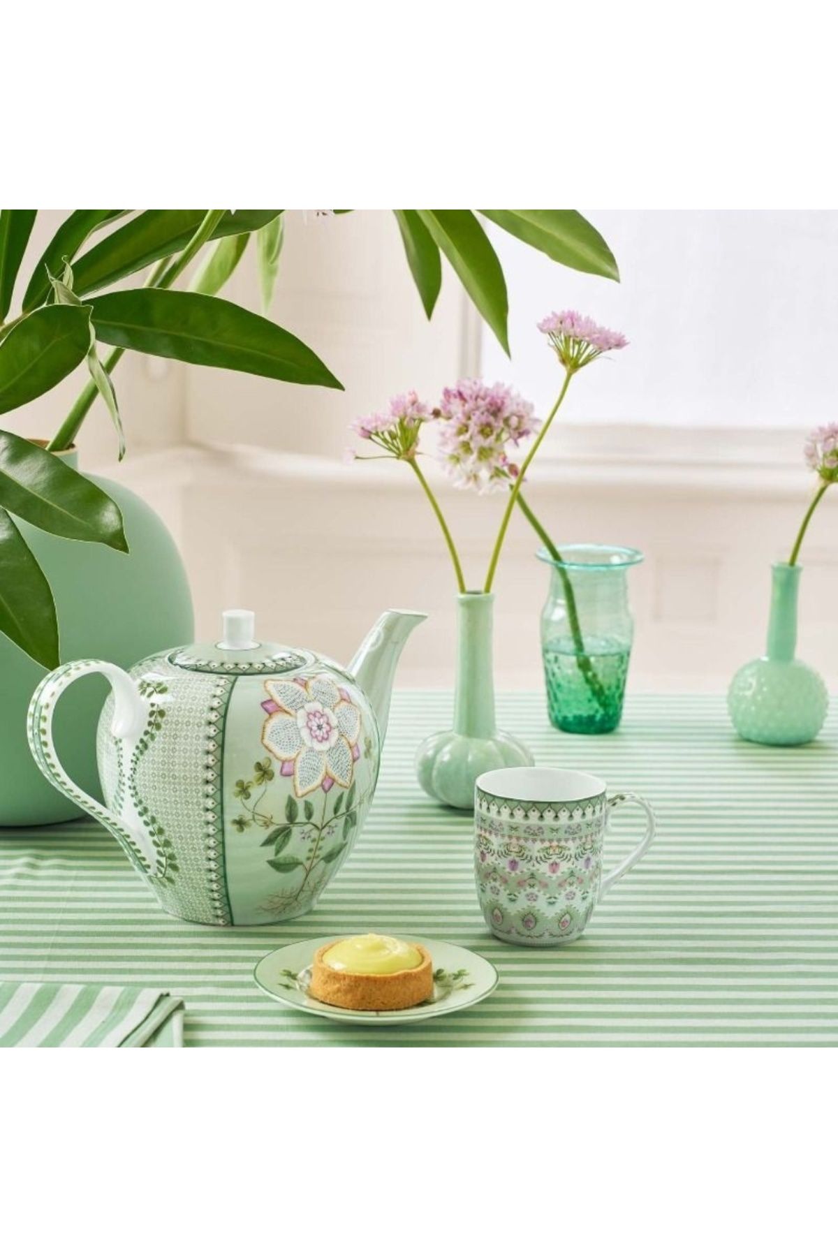 Pip Studio-Porcelain mug, Lily & Lotus collection, Light Green, 145 ml, Pip Studio 3